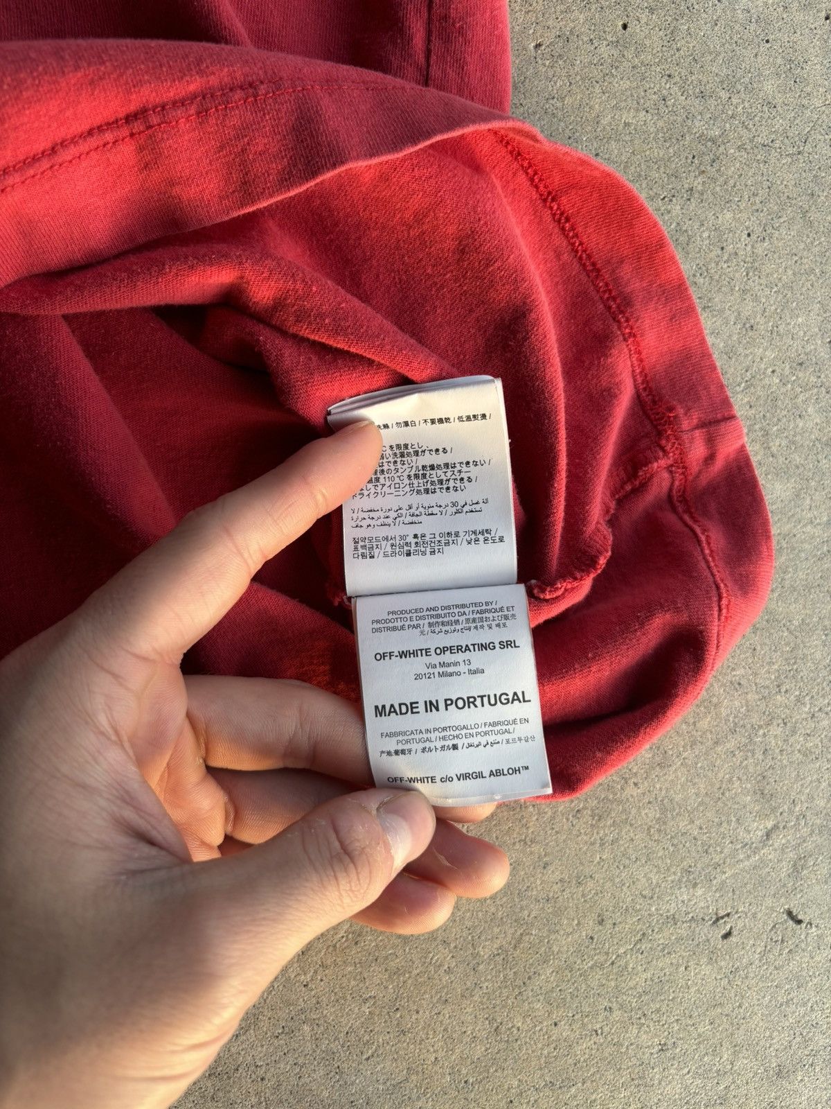 Off-White Crazy 2013 Cabin Baggage Authentic Boxy Faded Red Hype Tee Size US L / EU 52-54 / 3 - 12 Thumbnail