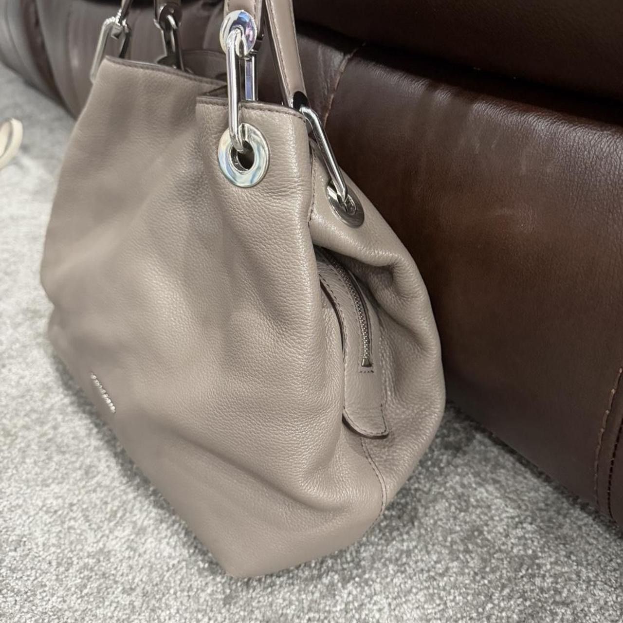 Michael Kors Michael Kors Pebbled Leather Shoulder Bag Size ONE SIZE - 7 Thumbnail