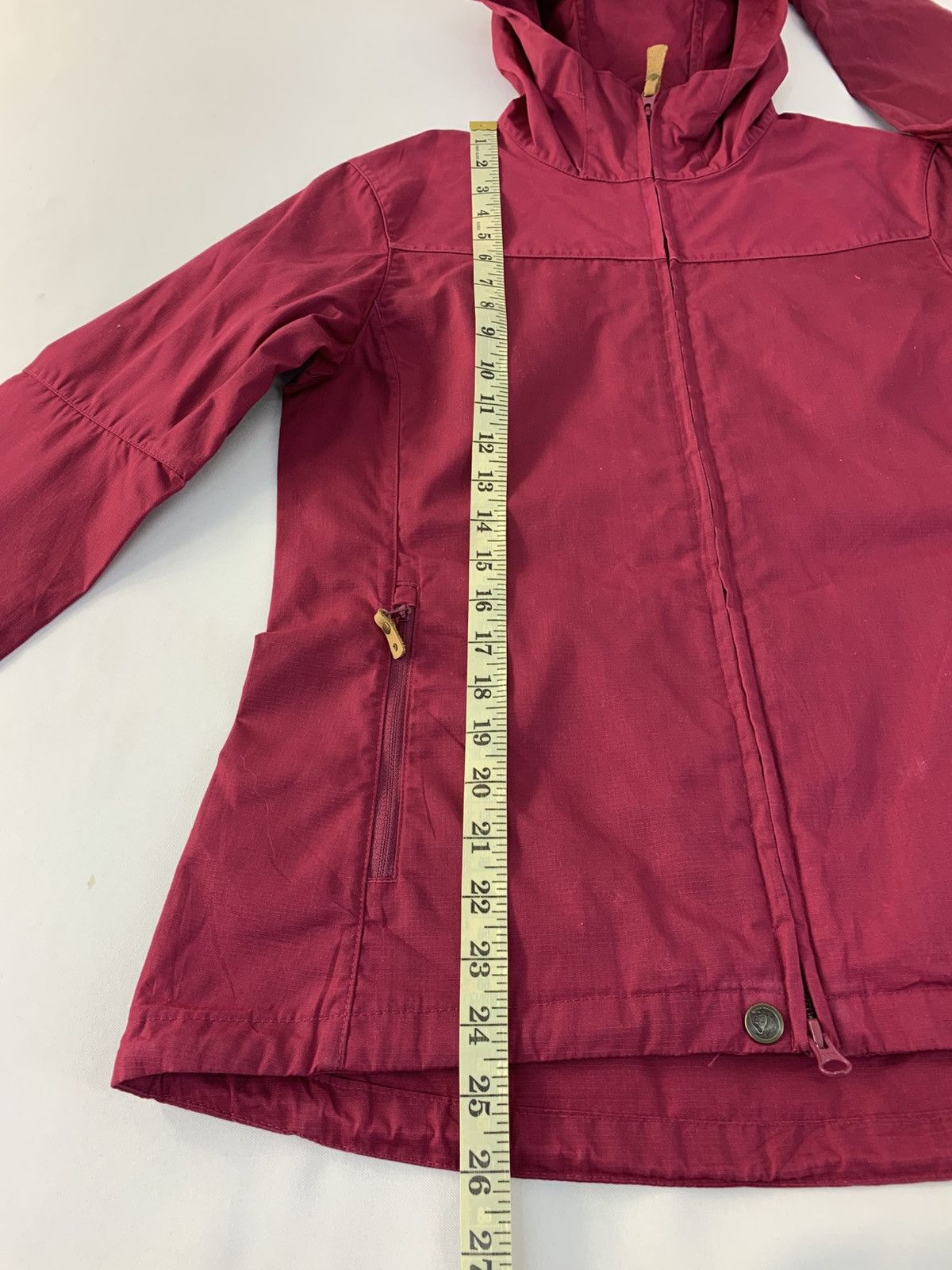Fjallraven Fjallraven Stina Jacket Hooded Maroon Outdoor Gear Hiking Size S / US 4 / IT 40 - 9 Thumbnail