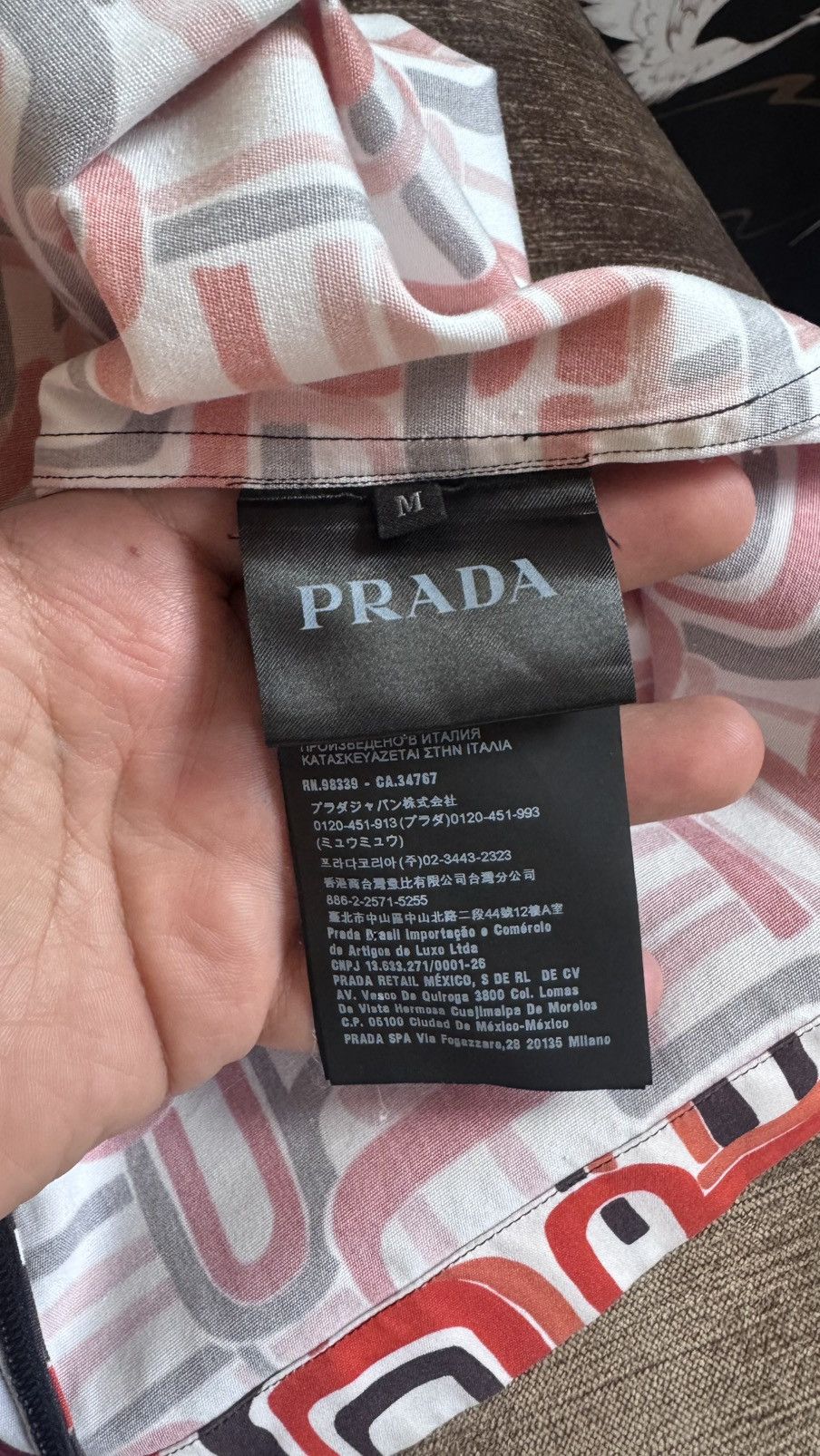 Prada Prada Lipstick Split Shirt Size US M / EU 48-50 / 2 - 12 Thumbnail