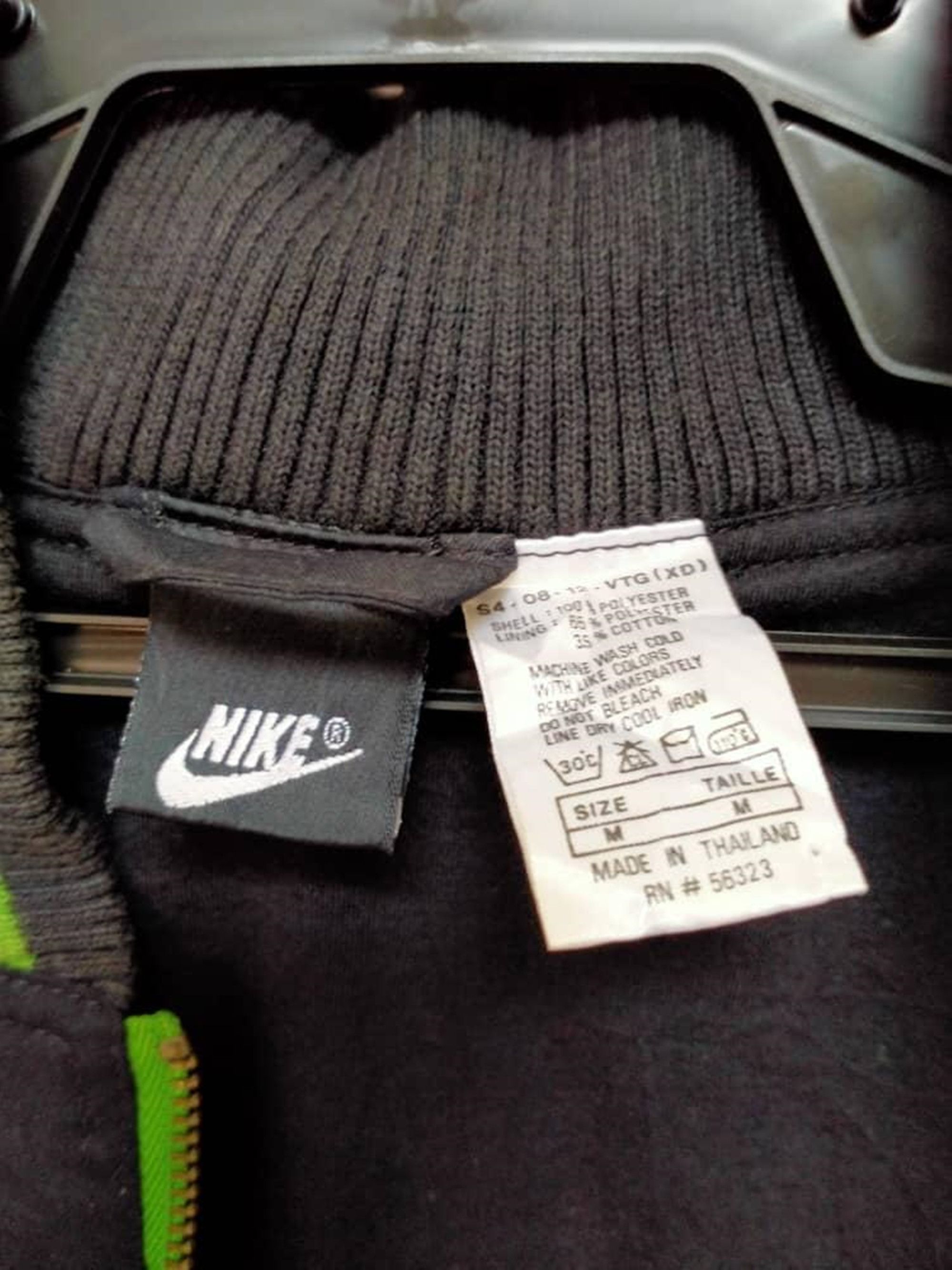 Nike Vintage Nike Jordan Air Green Jacket Size US L / EU 52-54 / 3 - 4 Thumbnail
