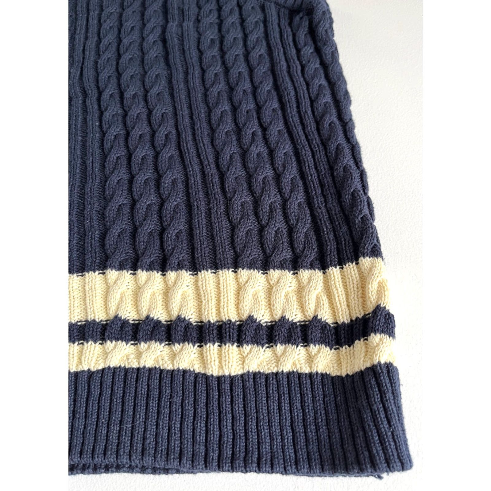 Vintage VINTAGE Old Glory Men’s Sweater Vest Knit Cable-NK V-Neck Sleeveless Navy 2XL Tall 90s Retro Size US XXL / EU 58 / 5 - 6 Thumbnail