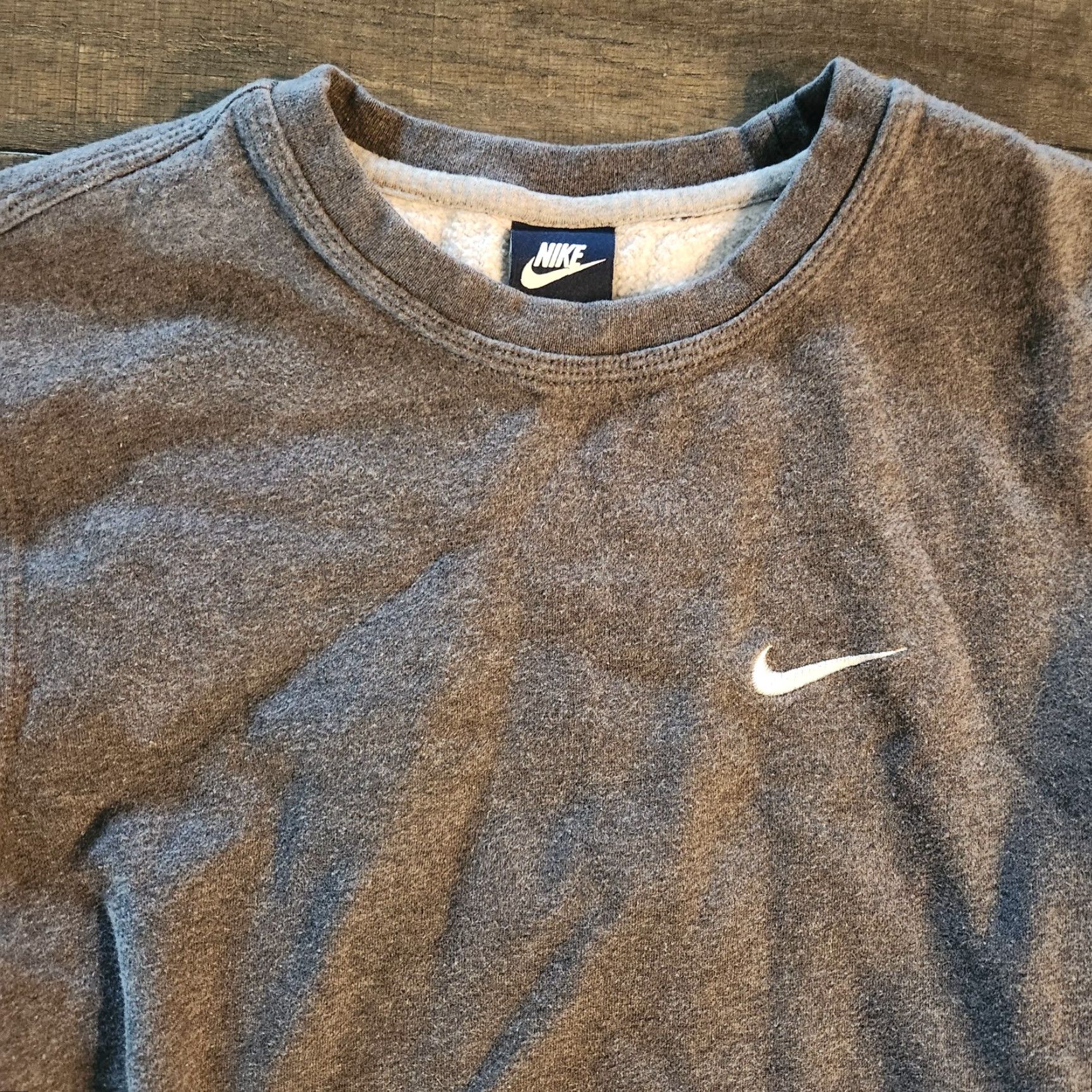 Nike VINTAGE Nike Sweatshirt Crewneck Pullover Gray Swoosh Blue Tag Men’s M Regular Shirt? Size US M / EU 48-50 / 2 - 4 Thumbnail