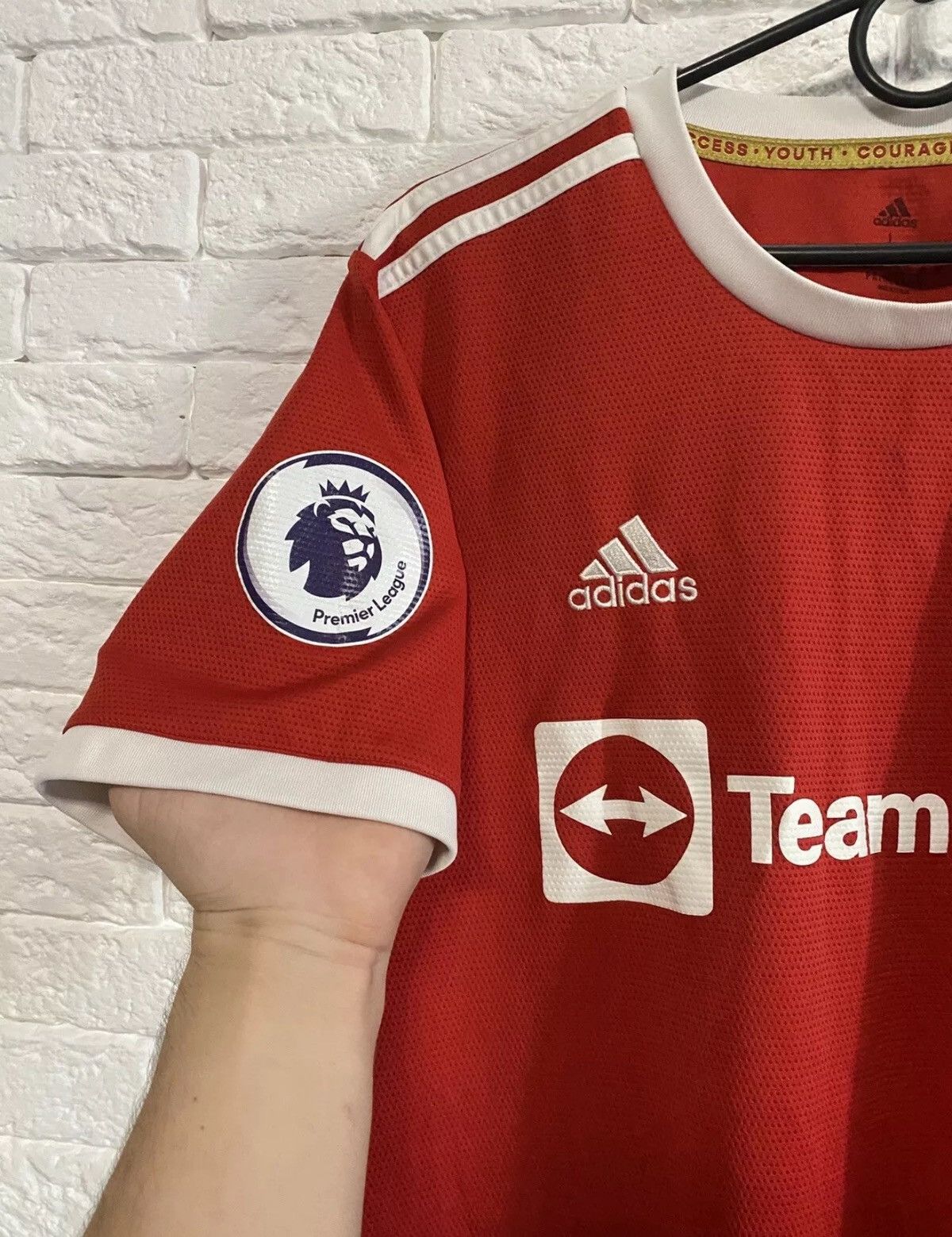 Adidas Adidas Manchester United Jersey Bruno Fernandes 18 Sz L Size US L / EU 52-54 / 3 - 5 Thumbnail