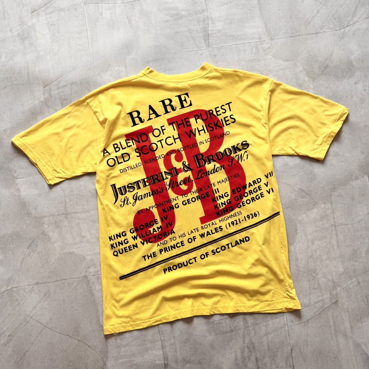 Vintage Vintage J&B Justerini & Brooks Whiskies Archive T-Shirt Tee Size US XL / EU 56 / 4 - 2 Thumbnail