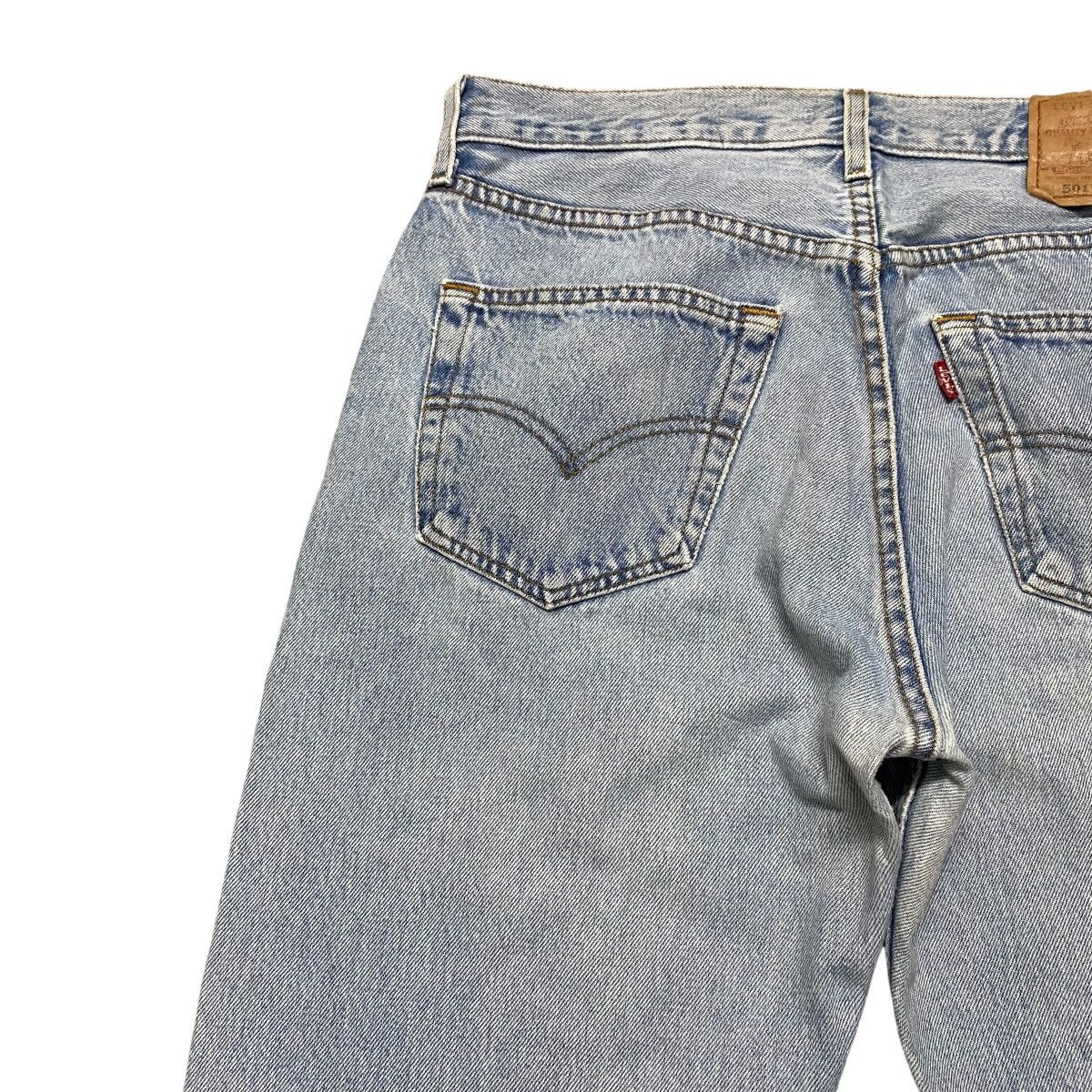 Levi's Vintage 90s Levis 501 Lightwash Jeans Size US 32 / EU 48 - 10 Thumbnail