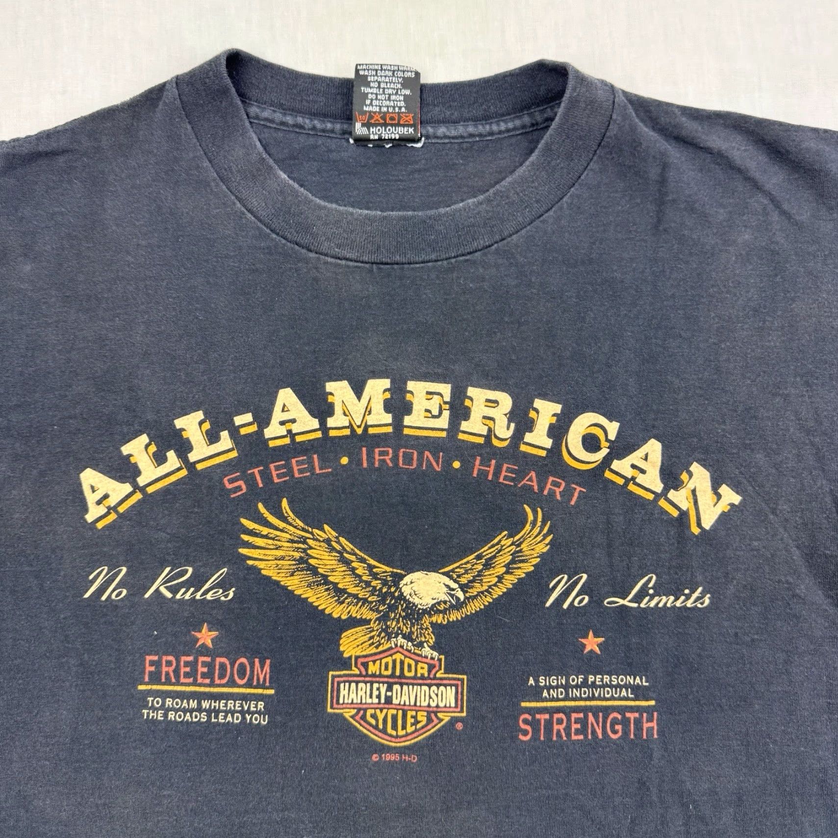 Harley Davidson VINTAGE Harley-Davidson T Shirt Adult Large Daytona Beach Eagle Legend 90s USA Harley-Davidson Shirt Adult Large Black Eagle 90s USA Mens Size US L / EU 52-54 / 3 - 5 Thumbnail