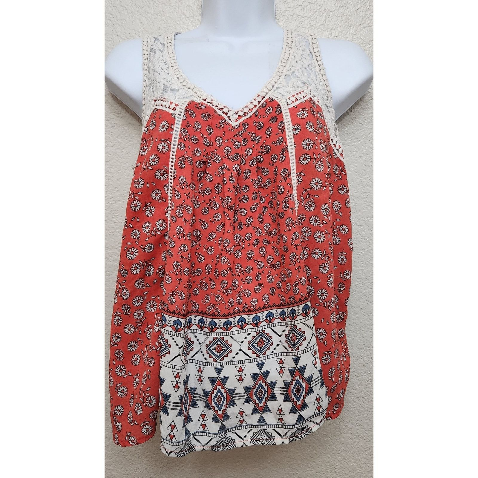 Other No Boundaries Gray Red Floral Lace Straps Tank Top Small Size S / US 4 / IT 40 - 1 Thumbnail