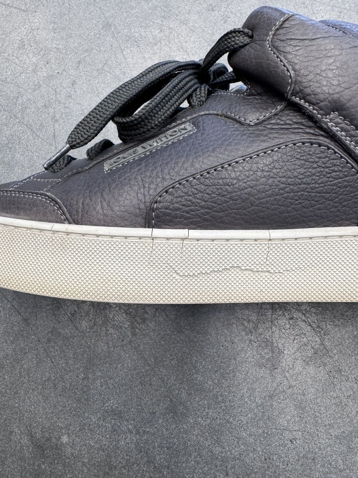 Louis Vuitton 2009 Louis Vuitton Don Kanye West Anthracite Size LV 7 US 8 Size US 8 / EU 41 - 11 Thumbnail
