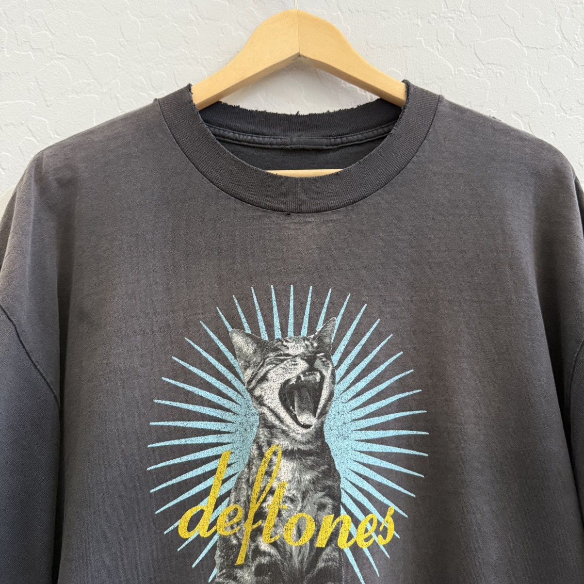 Band Tees × Giant × Vintage Vintage 1995 Deftones Adrenaline Grail Band Shirt Size XL Size US XL / EU 56 / 4 - 2 Thumbnail