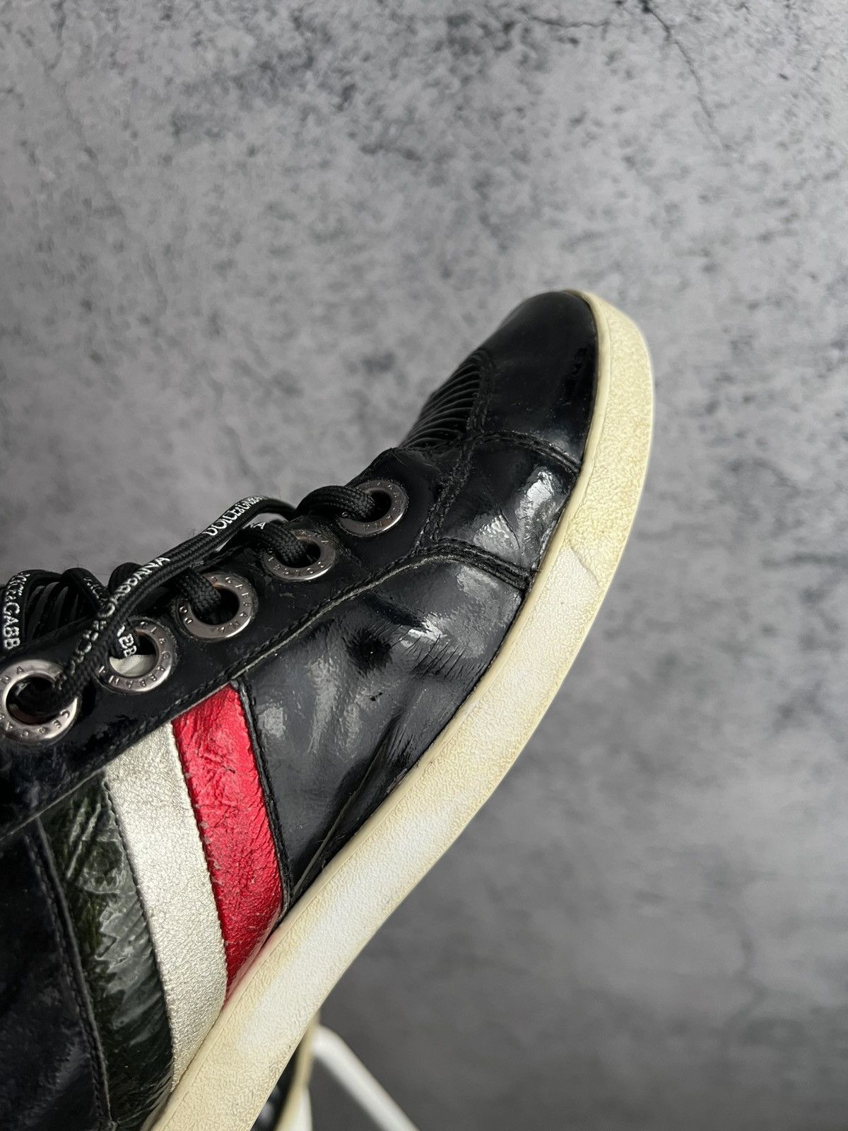 Dolce & Gabbana Vintage Dolce&Gabbana Patent Leather Low Top Sneakers DG Y2K Size US 9 / EU 42 - 22 Thumbnail