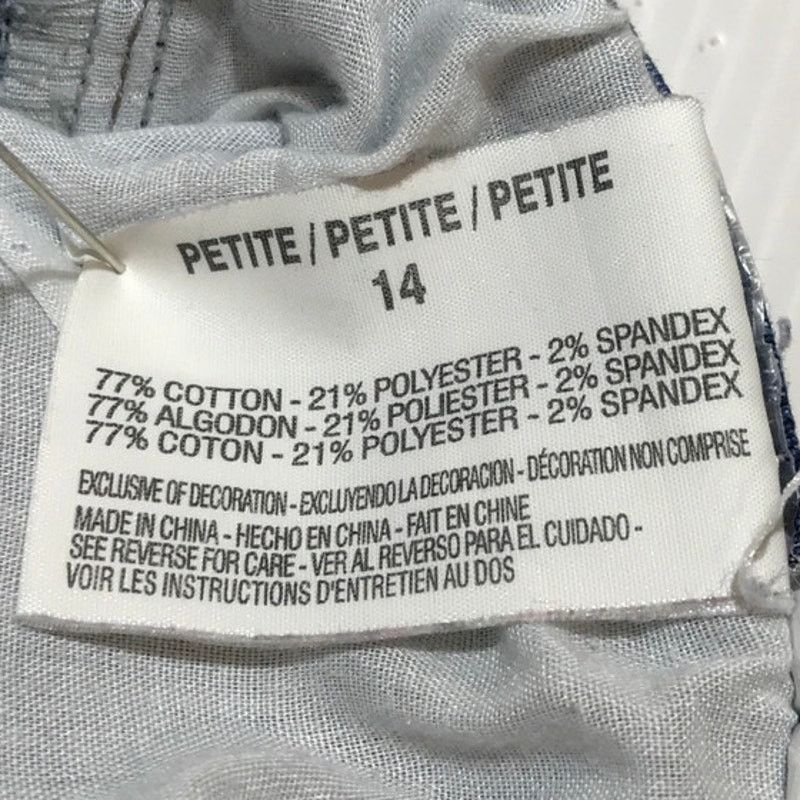 Gloria Vanderbilt Gloria Vanderbilt Amanda Blue Denim High-Rise Capri 14P Size 33" - 5 Thumbnail