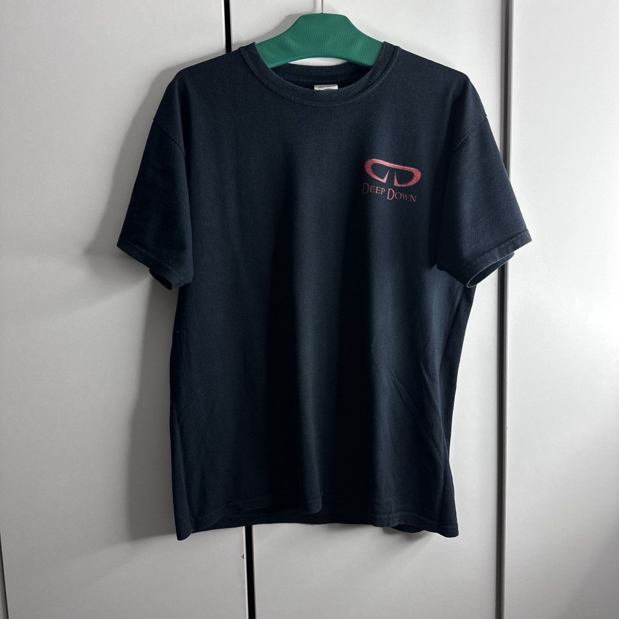 Band Tees Deep Down 2005 Rock Metal Vintage T-shirt Size US M / EU 48-50 / 2 - 4 Thumbnail