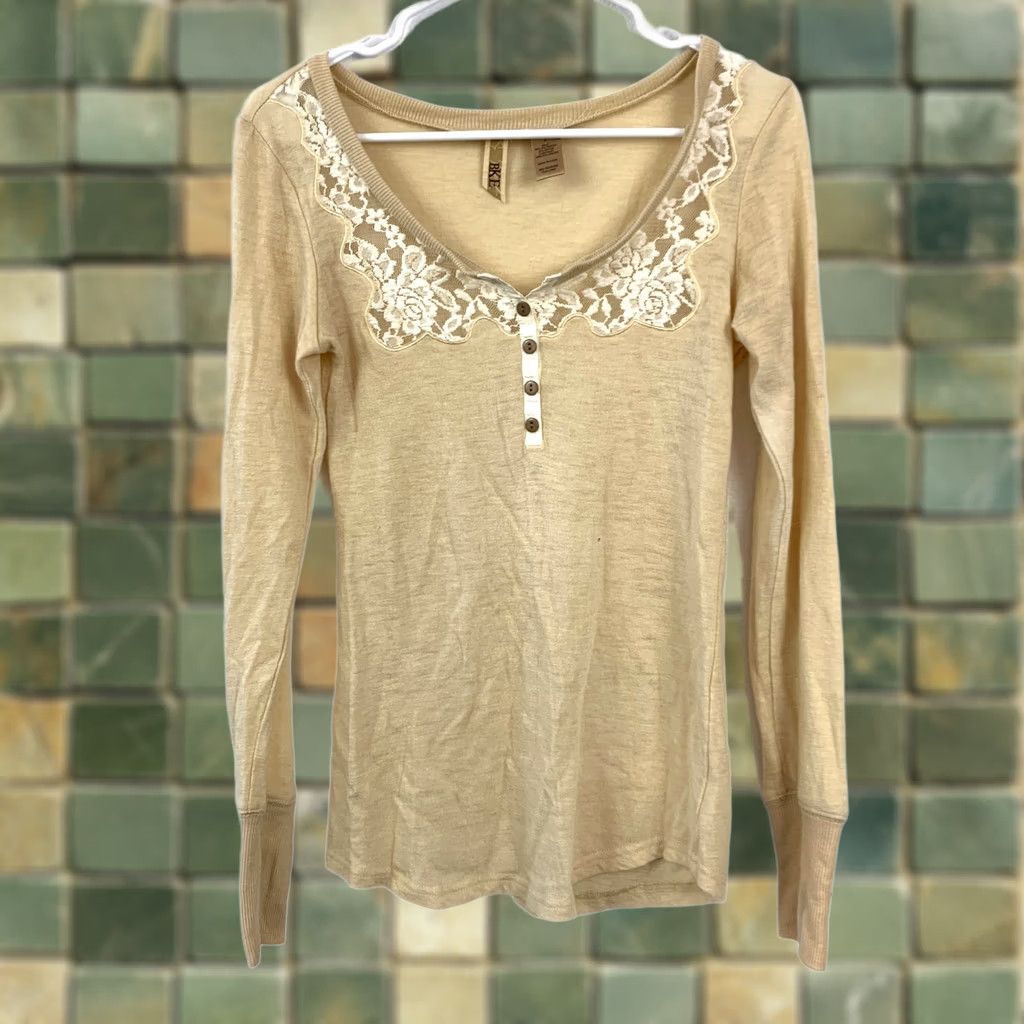 BKE BKE Henley Thermal Top Long Sleeve Women’s S Beige Cream Lace Trim Ribbed Knit Shirt Size S / US 4 / IT 40 - 1 Thumbnail