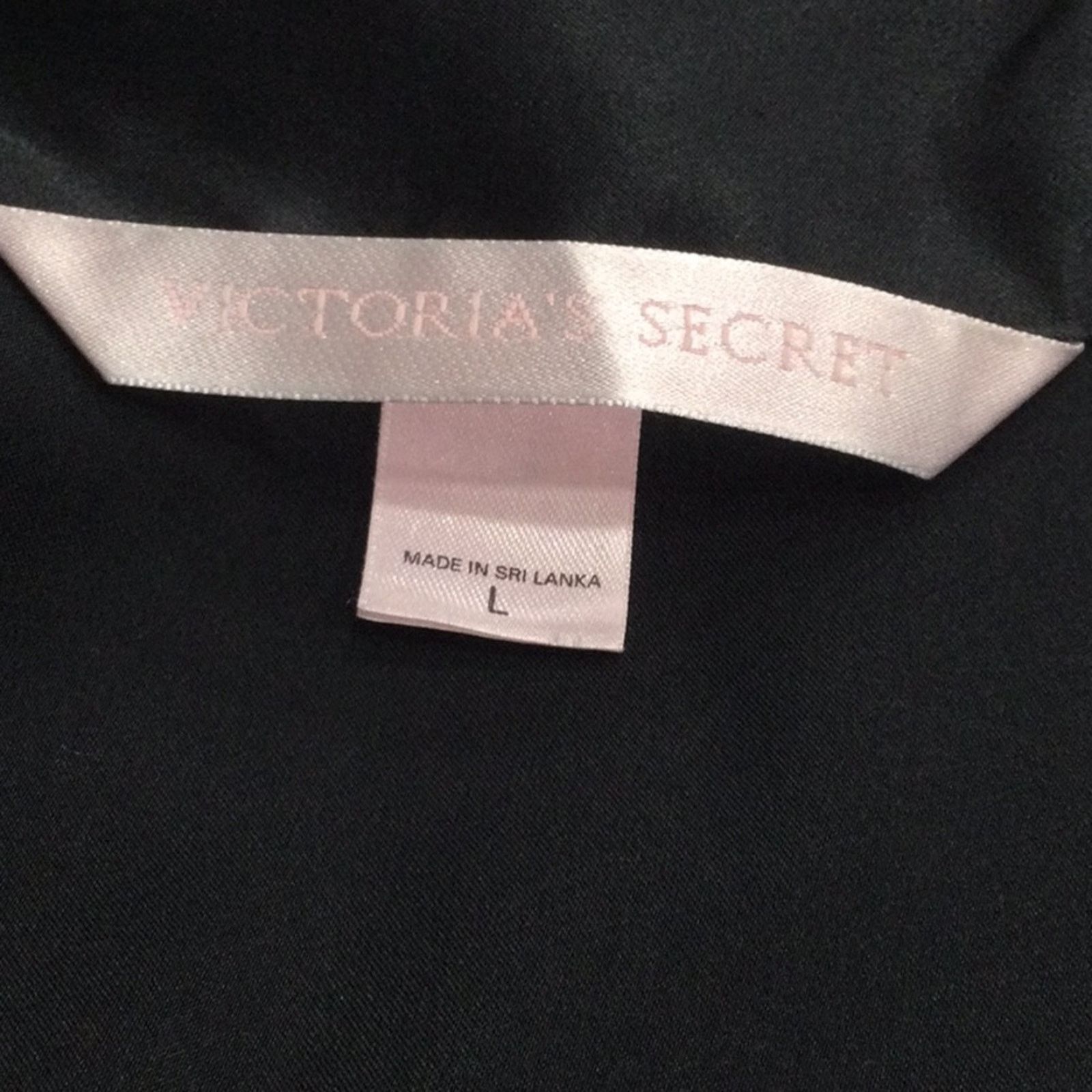 Victoria's Secret Victoria's Secret Black Button Top Bottom Pajama Set Size L Size 32" / US 10 / IT 46 - 10 Thumbnail