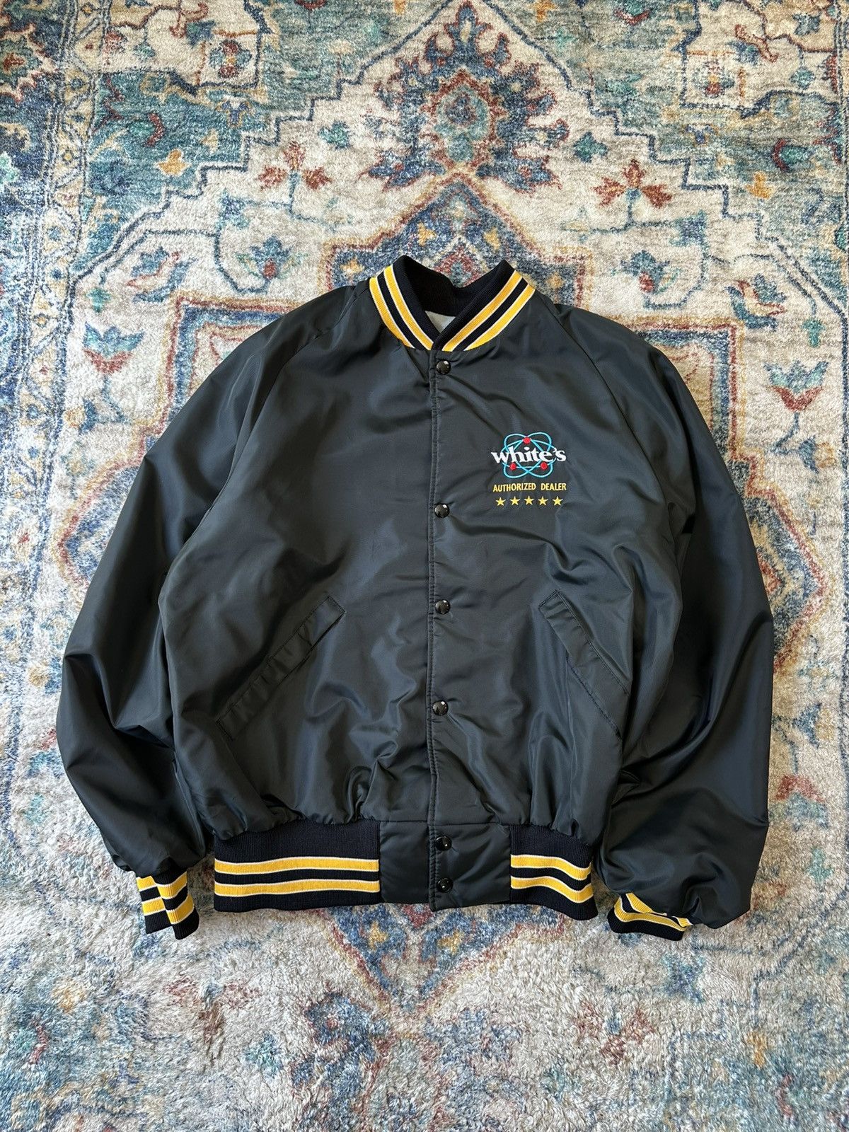Vintage Vintage 1980s White’s Authorized Dealer Satin Jacket Large Size US L / EU 52-54 / 3 - 1 Thumbnail