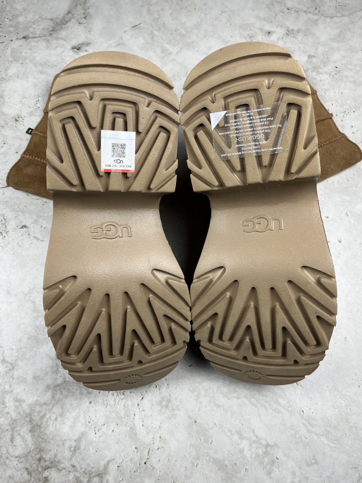 Ugg UGG Classic Twin New Heights (#0554) Size US 10 / IT 40 - 5 Thumbnail
