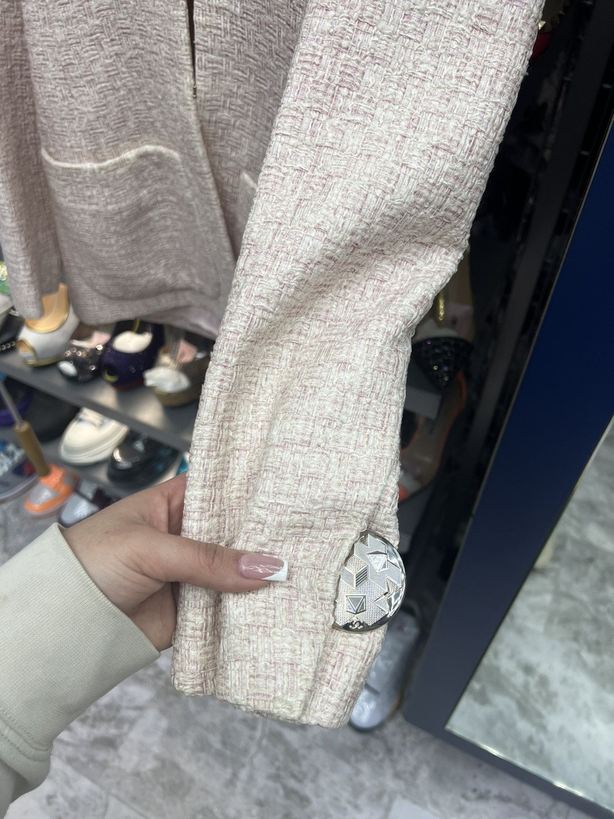Chanel Channel Tweed Blazer Light Pink Size XS / US 0-2 / IT 36-38 - 3 Thumbnail