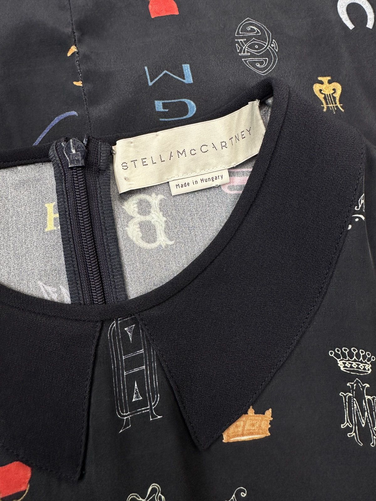 Stella McCartney Stella McCartney 100% Silk Monogram Shirt Dress size 34 Size XXS / US 00 / IT 34 - 10 Thumbnail