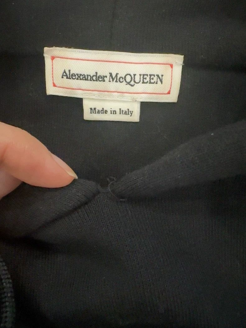 Alexander McQueen Alexander McQUEEN size 40 Black hooded sweatshirt 2505-Nex Size M / US 6-8 / IT 42-44 - 3 Thumbnail