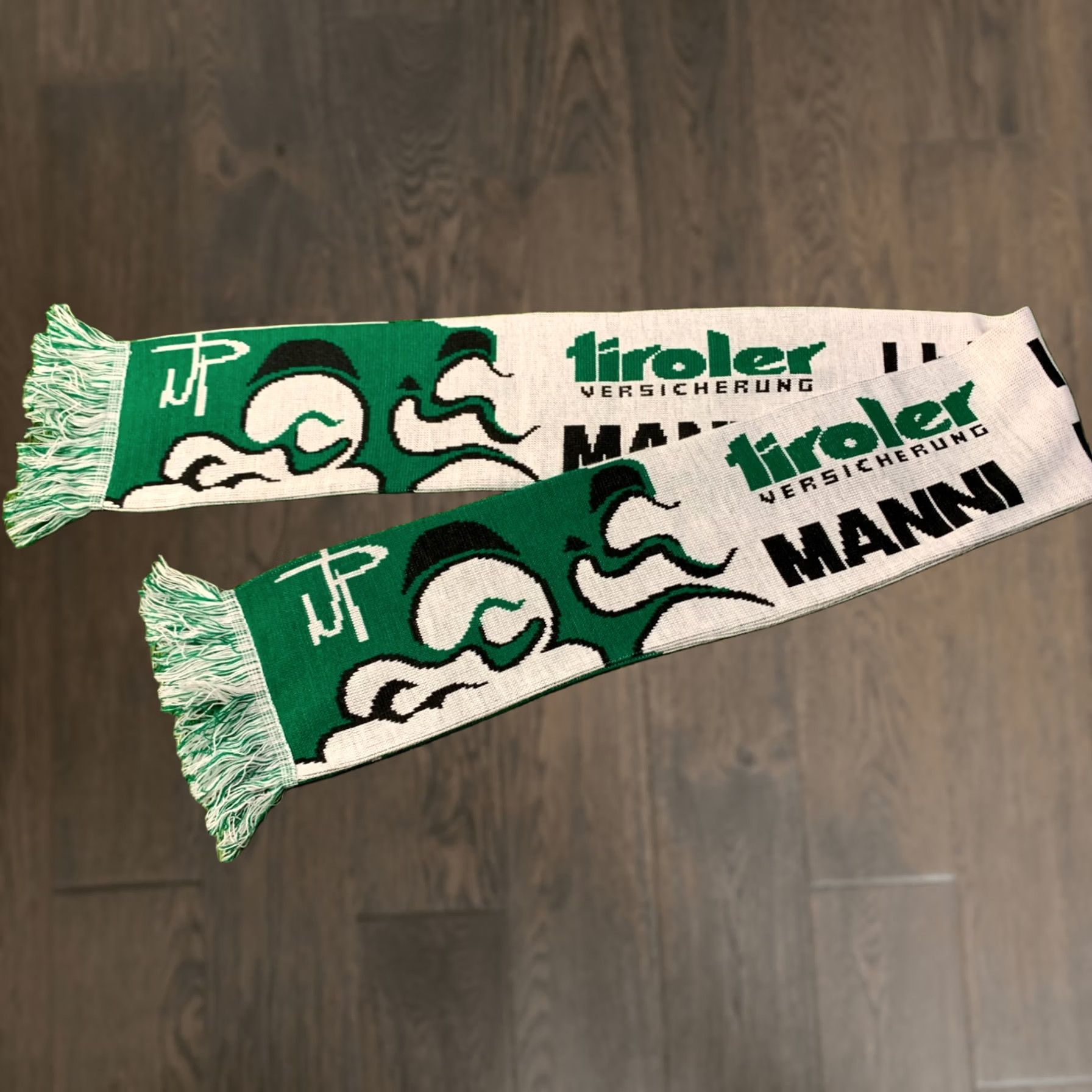 Vintage OFFICIAL PRODUCT TIROLER VERSICHERUNG AUSTRIA SCARF One Size White and Green Mens Scarf Size ONE SIZE - 1 Thumbnail