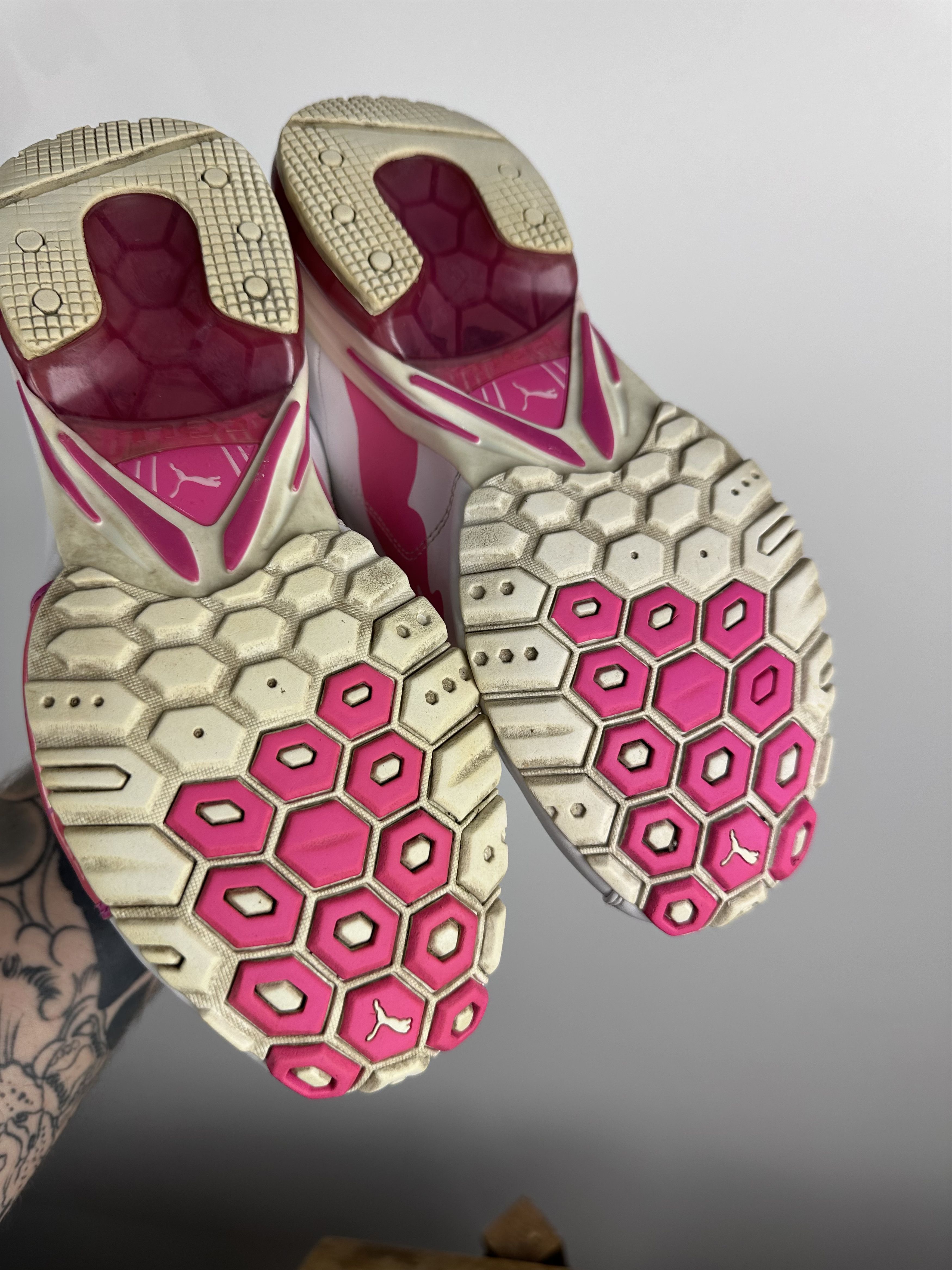 Puma × Vintage Puma Cell Pink White Y2K 2000 Sneakers US5 EU37 UK4 Vintage Size US 5 / IT 35 - 8 Thumbnail