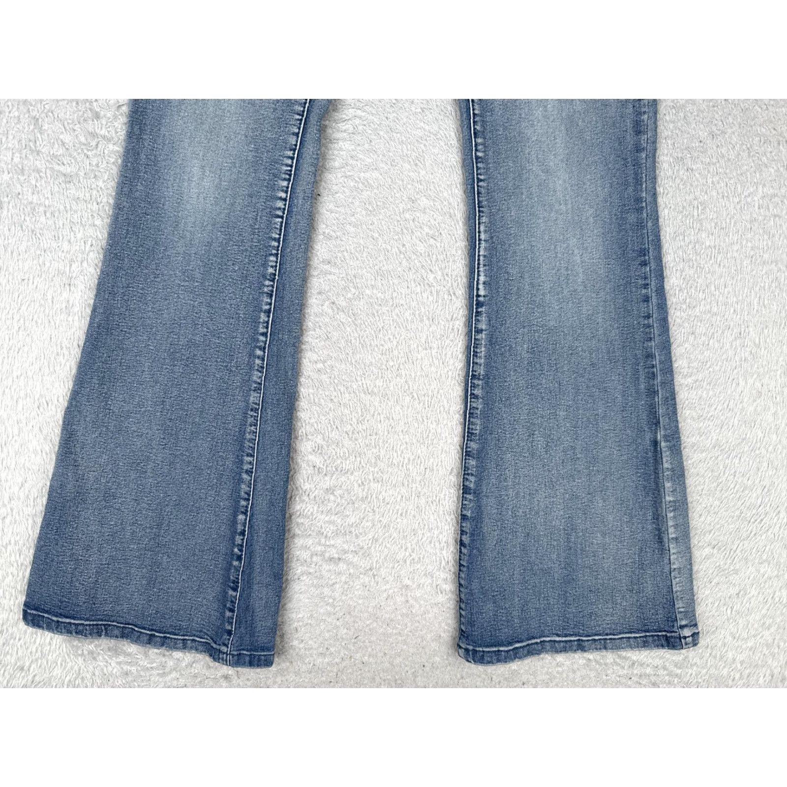 Denime Jeans Womens 8 Blue Denim Stretch Mid Rise Bootcut Flare Leg Casual Pants 26x31 Size 30" / US 8 / IT 44 - 2 Thumbnail