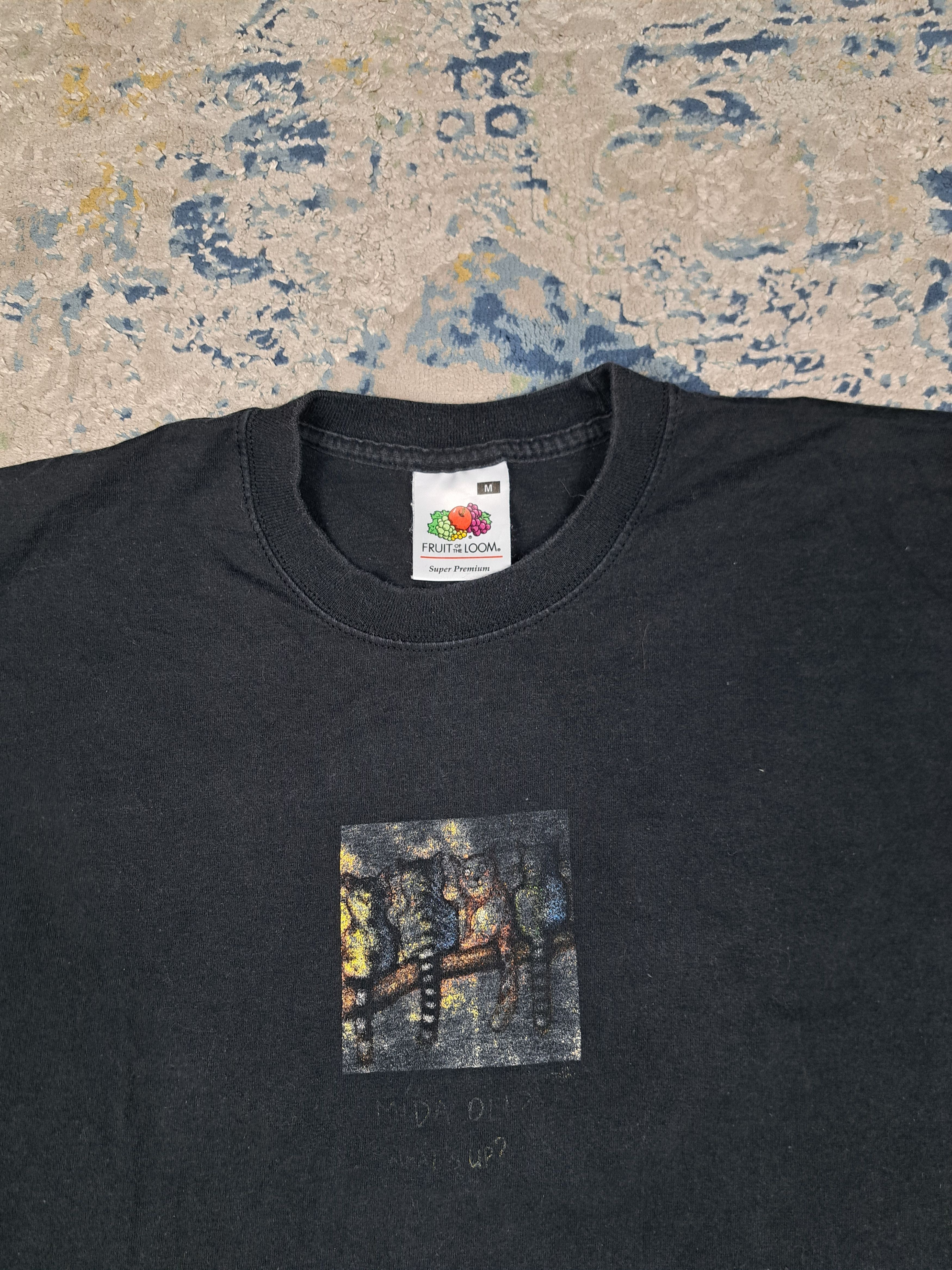 Vintage Vintage 00s 'Mida Oll? Whats Up' Keith Haring Art Style Tee Size US M / EU 48-50 / 2 - 2 Thumbnail