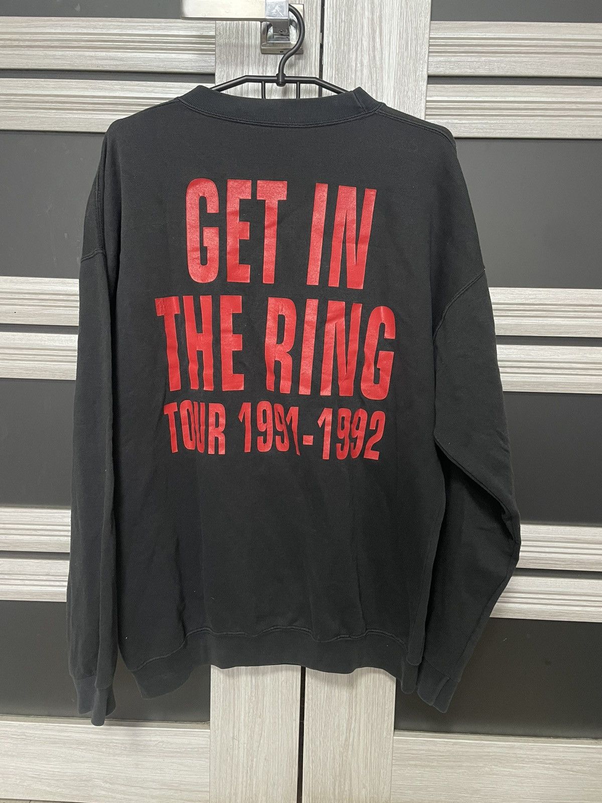 Band Tees 1991 Guns N Roses Get In The Ring Tour 1991/1992 Sweatshirt Size US XL / EU 56 / 4 - 2 Thumbnail