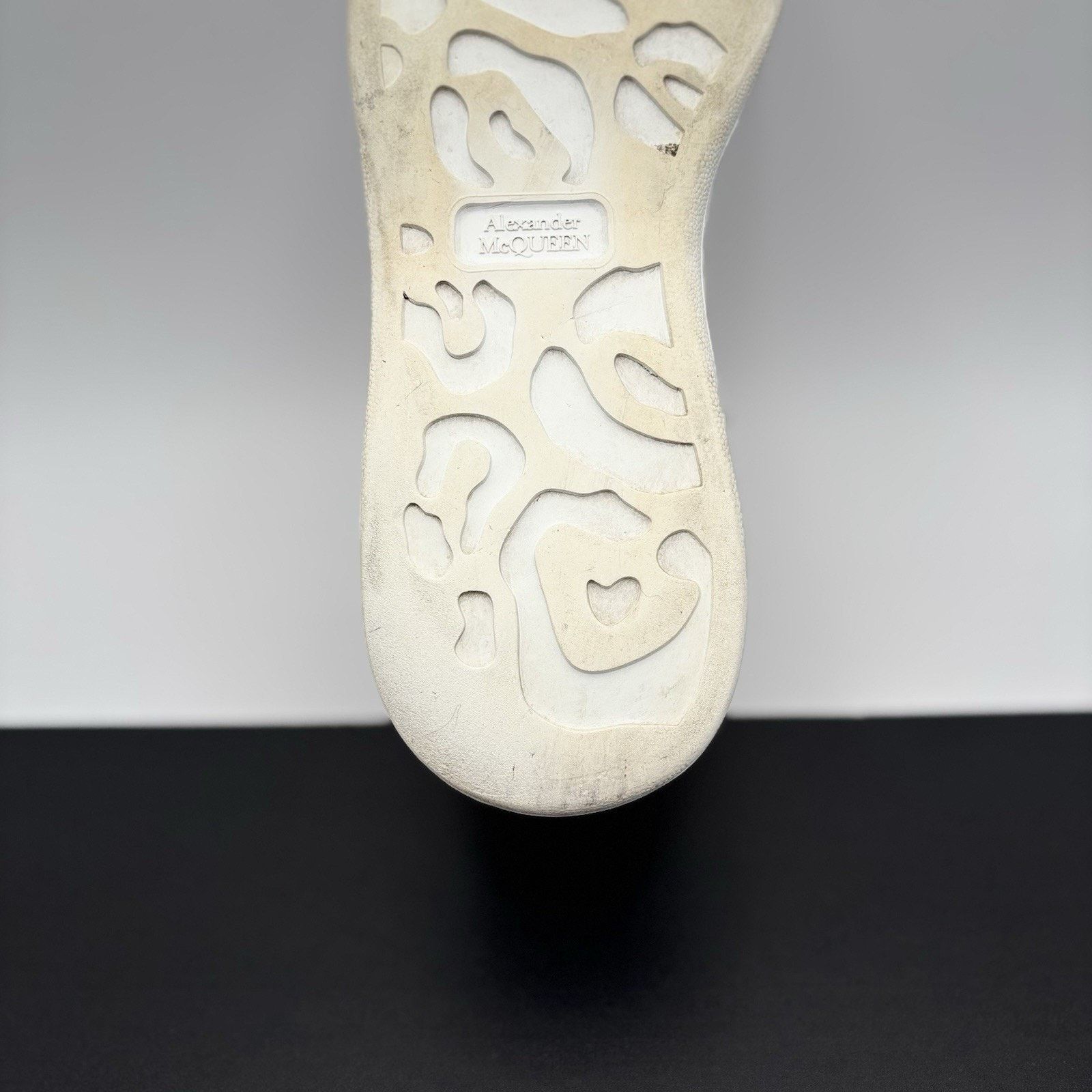 Alexander McQueen Alexander McQueen Oversized ' Gold Crocodile ' | GOOD COND! Size US 8 / EU 41 - 9 Thumbnail