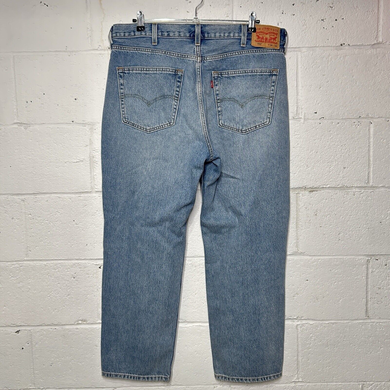 Levi's Levi's 550 Relaxed Fit Jean “Stonewash” Size 38x30 Size US 38 / EU 54 - 2 Thumbnail