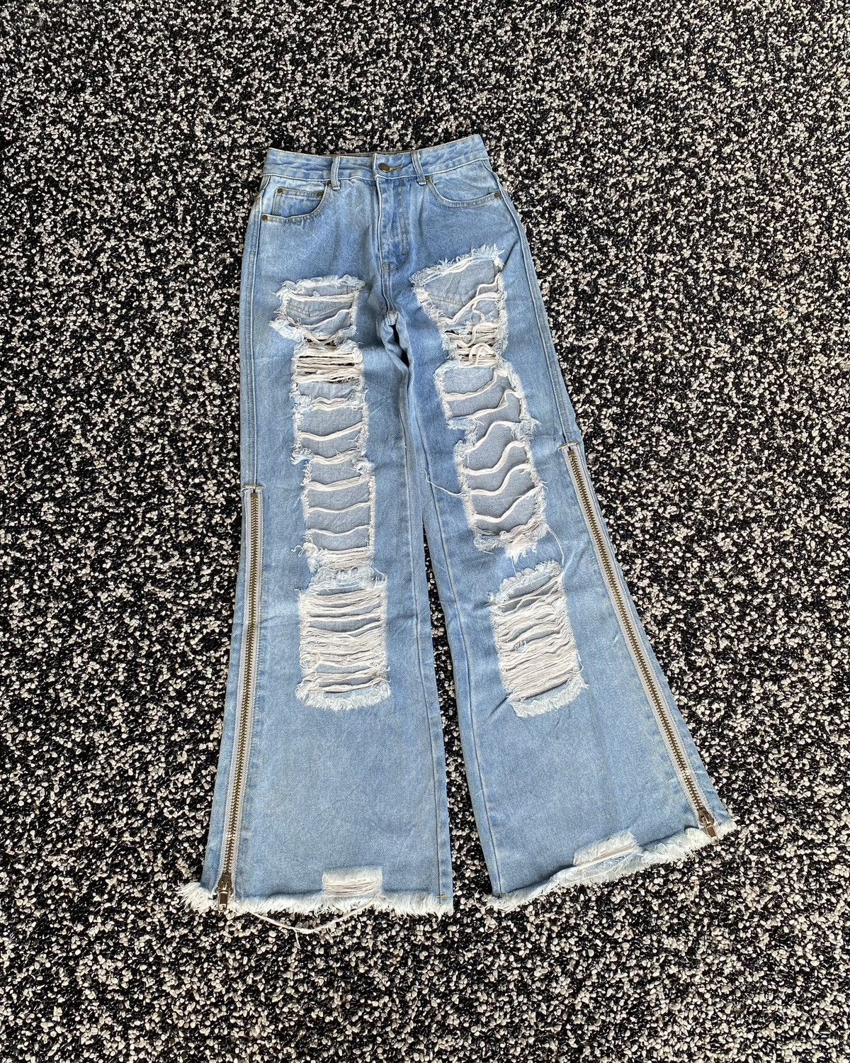 If Six Was Nine INSANE🔥ONE SPO JAPAN DISTRESS RIPS ZIPPER LEG DENIM JEANS Size 25" / US 0 / IT 36 - 3 Thumbnail