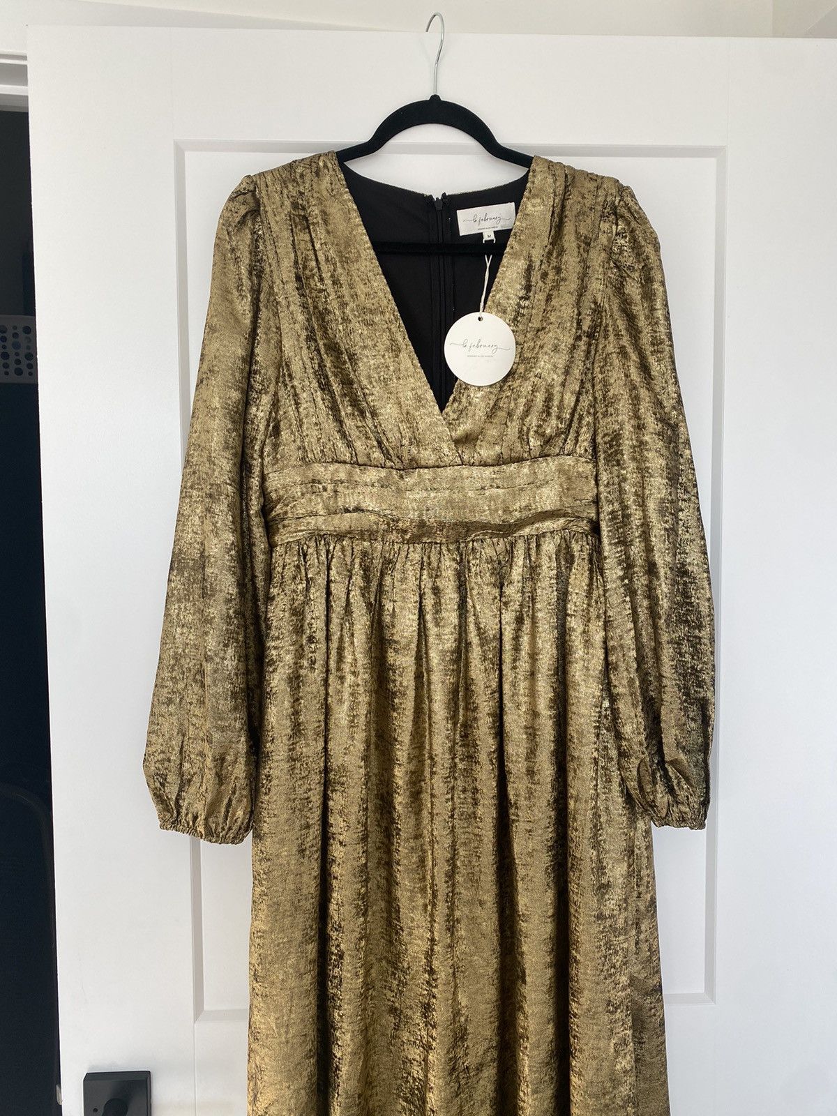Other In February Floral Metalic Plunge Long Sleeve Midi NWT Dress Size M / US 6-8 / IT 42-44 - 5 Thumbnail