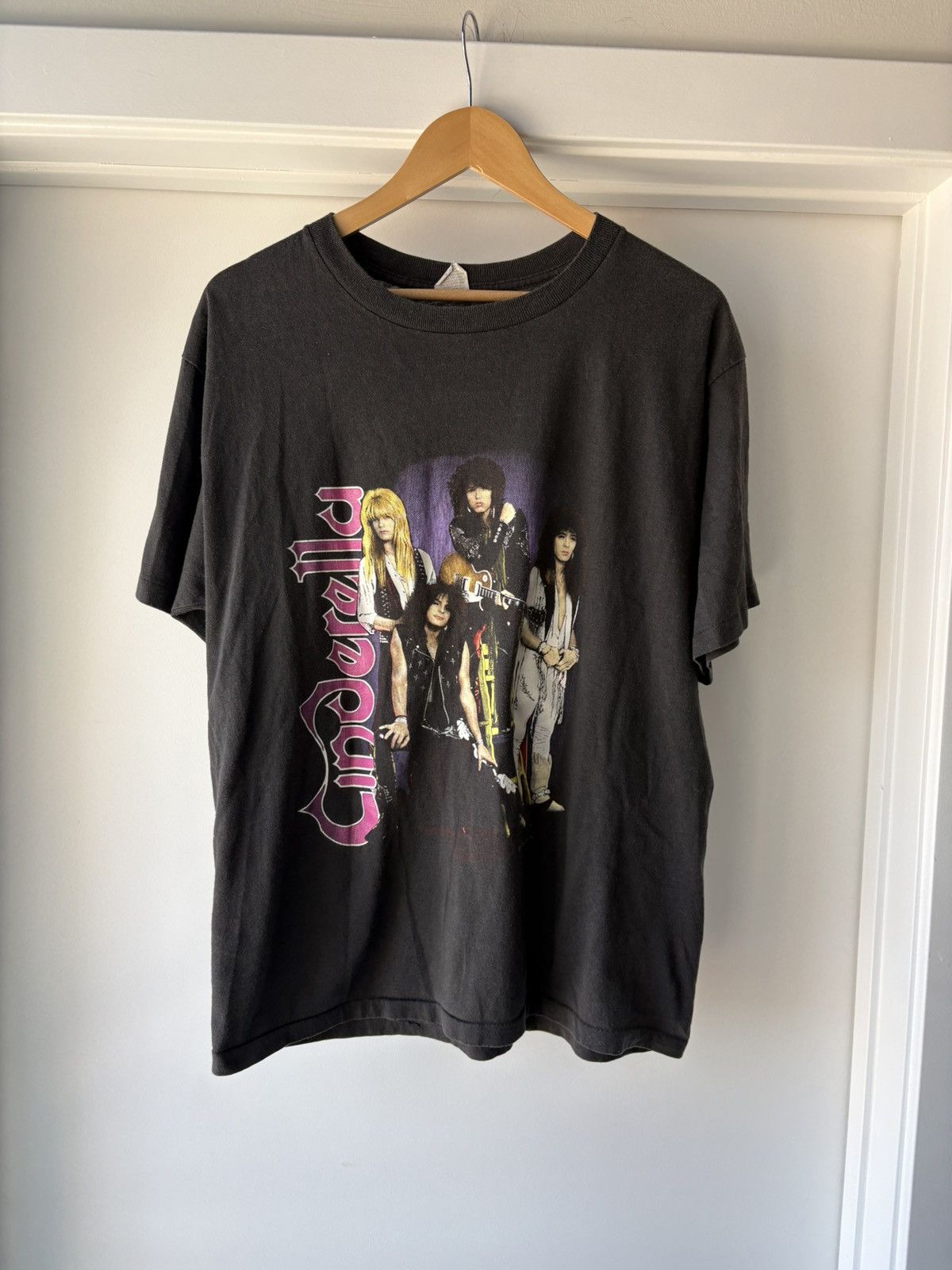 Vintage Vintage Cinderella Long Cold Winter Tour Tee Size US M / EU 48-50 / 2 - 1 Thumbnail