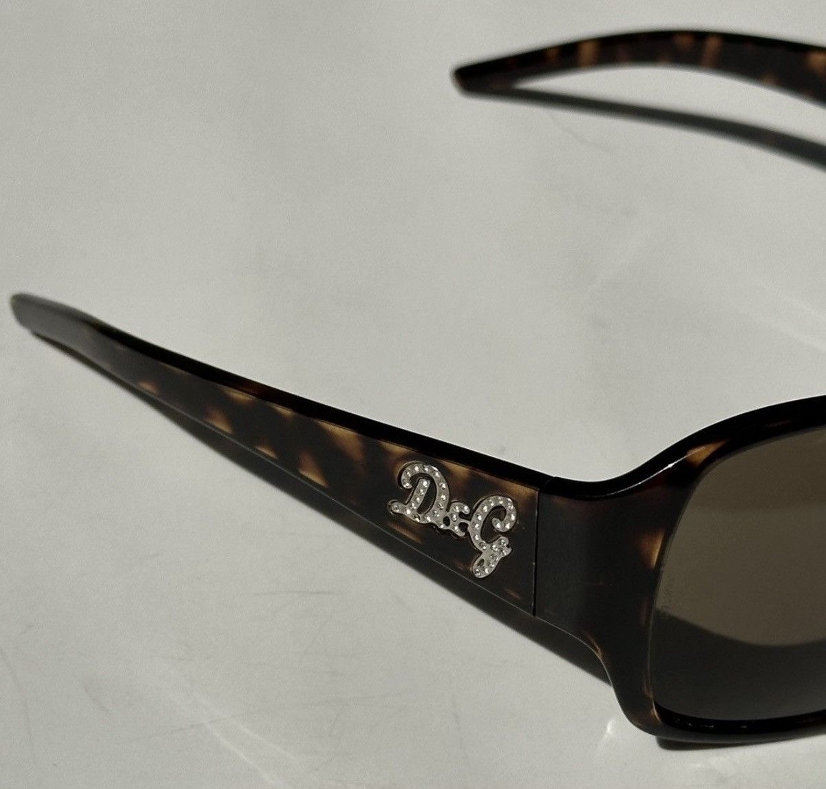 Dolce & Gabbana DOLCE & GABBANA Crystal Logo Brown Mask Sunglasses Vintage Size ONE SIZE - 7 Thumbnail