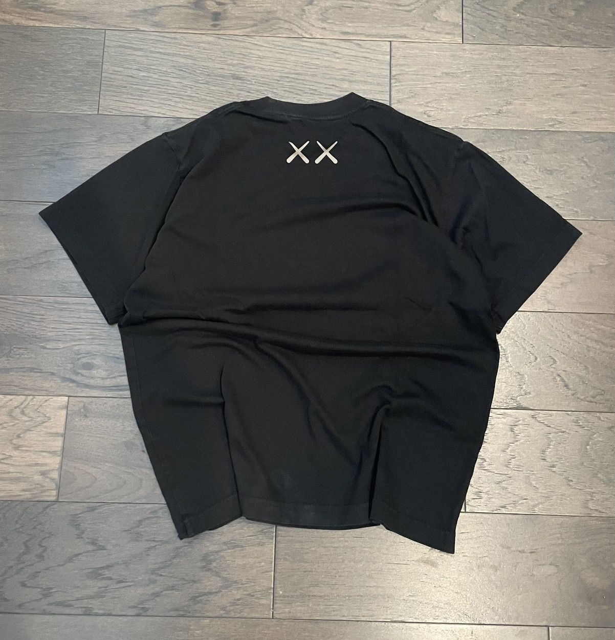 Kaws × Uniqlo Uniqlo Kaws Black Tee Size US S / EU 44-46 / 1 - 2 Thumbnail