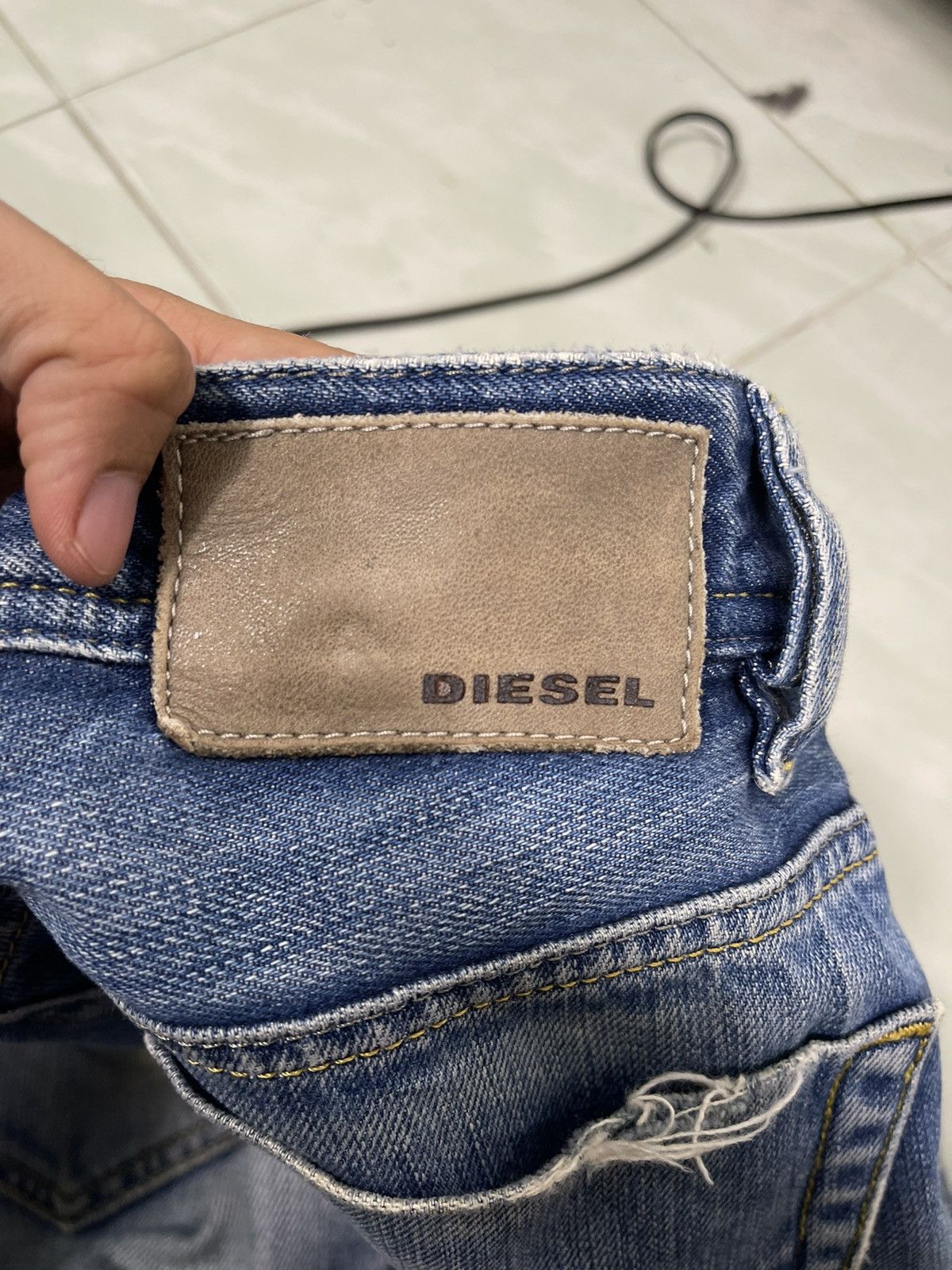 Diesel DIESEL INDUSTRY MADE IN ITALY DISTRESSED JEANS Size US 30 / EU 46 - 17 Thumbnail