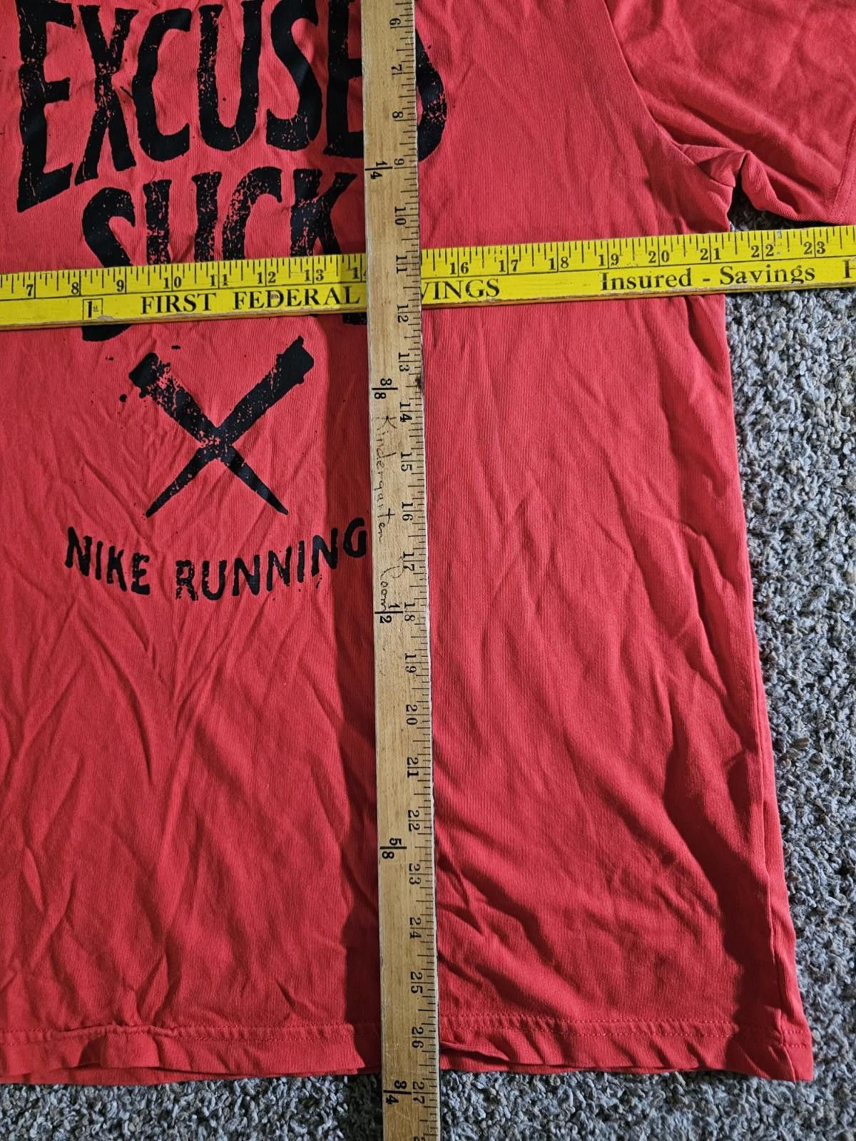 Nike Nike Running EXCUSES SUCK Regular Fit Tshirt Sz L Red Size US L / EU 52-54 / 3 - 5 Thumbnail
