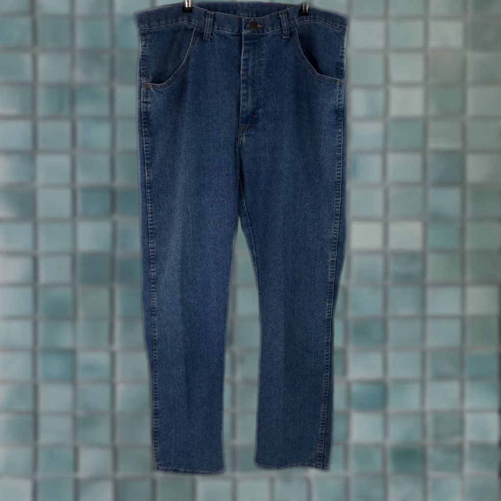 Wrangler VINTAGE Wrangler Mens Casual Straight Leg Flat Front Blue Denim Jeans Size 36X30 Size US 36 / EU 52 - 1 Thumbnail