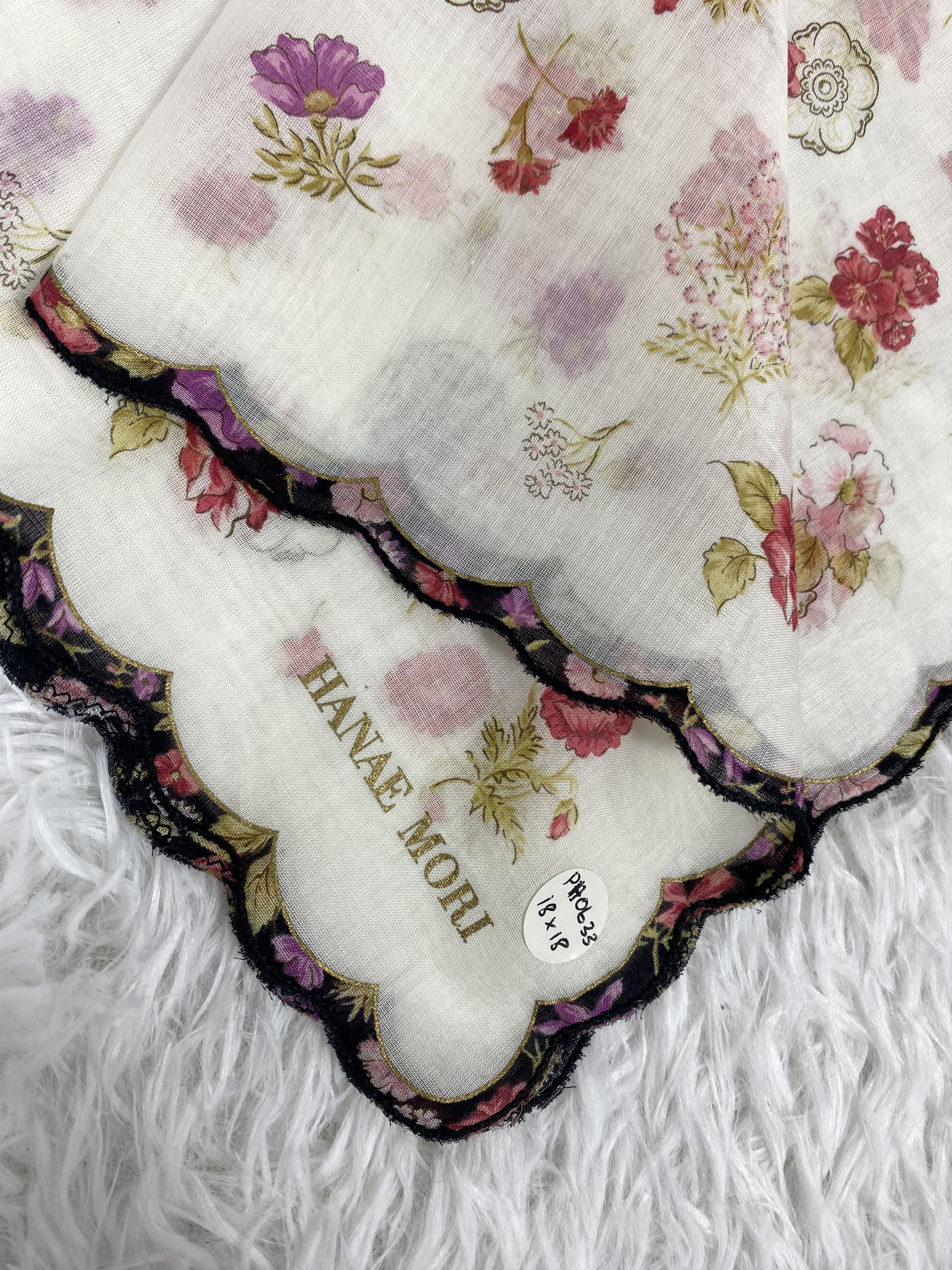 Hanae Mori × Vintage Vintage Hanae Mori Handkerchief Neckerchief PH0633 Size ONE SIZE - 2 Thumbnail