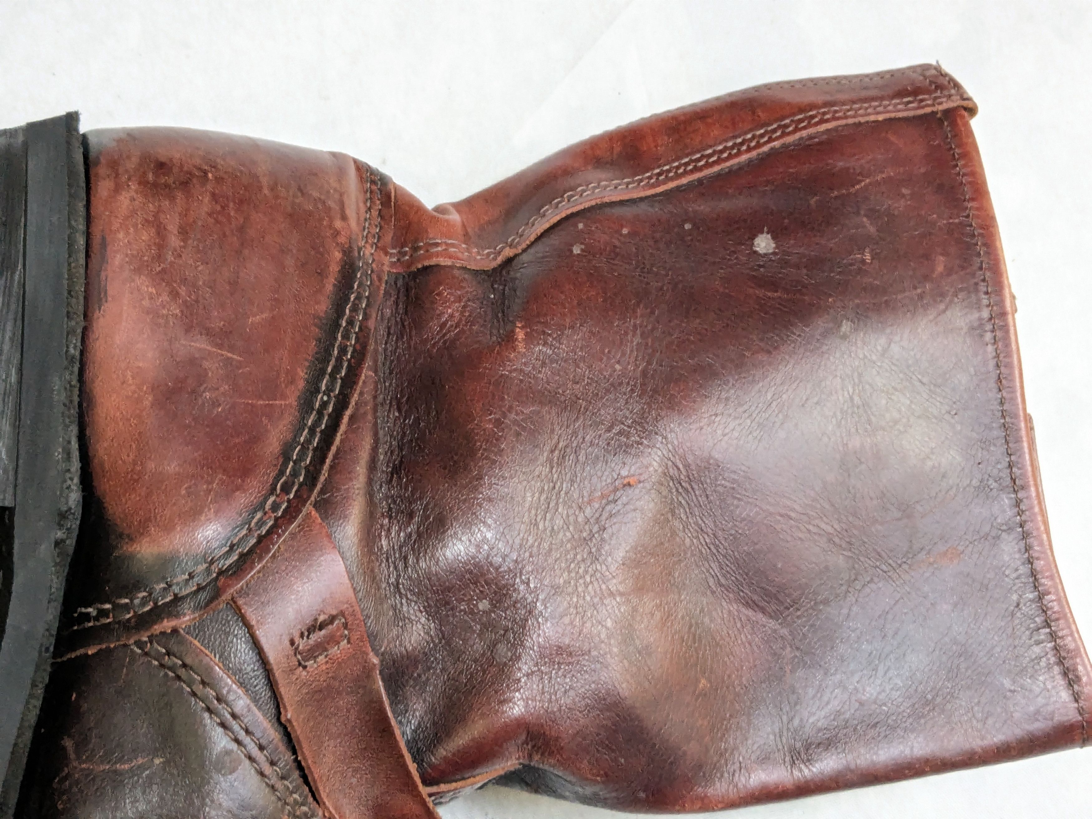 Frye Frye Engineer Boots Red Leather 9 M Buckle Size US 9 / EU 42 - 14 Thumbnail