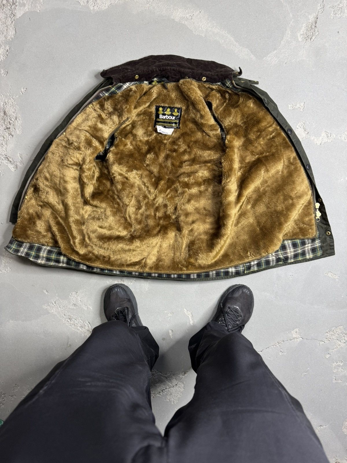 Barbour × Vintage Vintage Barbour Beafourt 2 in 1 Waxed Waistcoat C36/91 cm Size US L / EU 52-54 / 3 - 3 Thumbnail