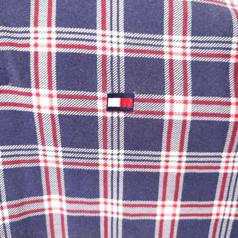 Tommy Hilfiger VINTAGE Tommy Hilfiger Polo Shirt Mens Size Large Blue Red Plaid Streetwear Shirt Size US L / EU 52-54 / 3 - 3 Thumbnail