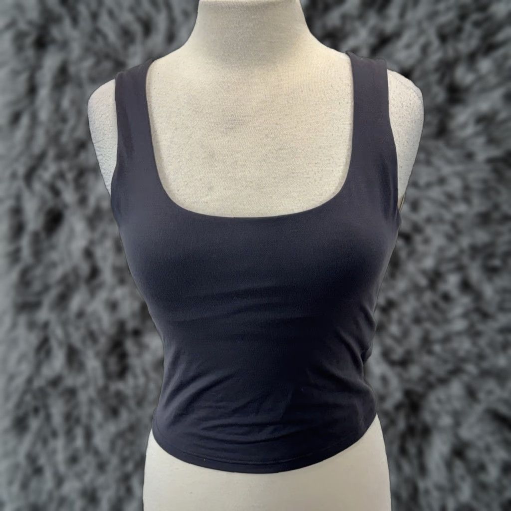 Fabletics Fabletics Oasis Twist Rib Built In Bra Tank Women Medium Grey Stretch NEW! Size ONE SIZE - 1 Thumbnail