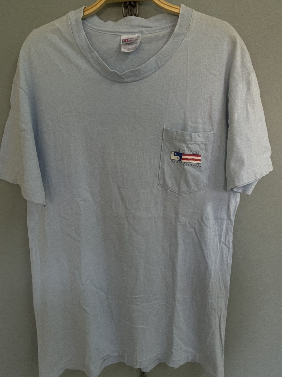 Vintage Vintage 90s T&C Sport Skate Designs pocket tee t shirt Size US M / EU 48-50 / 2 - 3 Thumbnail
