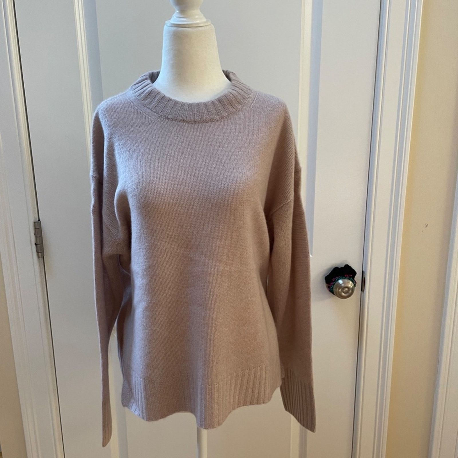 360Cashmere Alex Ribbed Trim Cashmere Sweater from 360 Cashmere Size L / US 10 / IT 46 - 1 Thumbnail