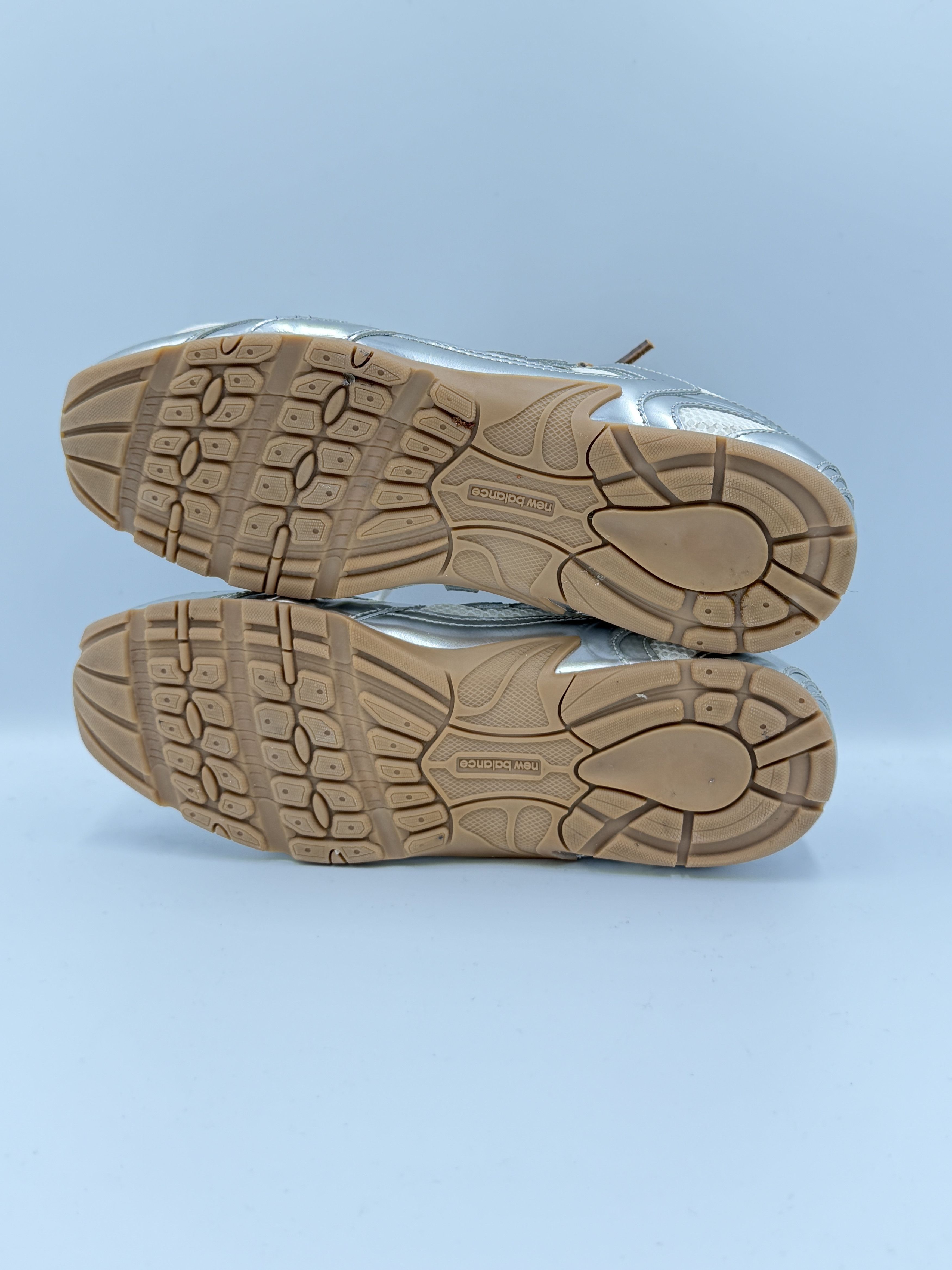 Miu Miu × New Balance Miu Miu New Balance 530 Metallic Silver Mesh Size US 8.5 / EU 41-42 - 7 Thumbnail