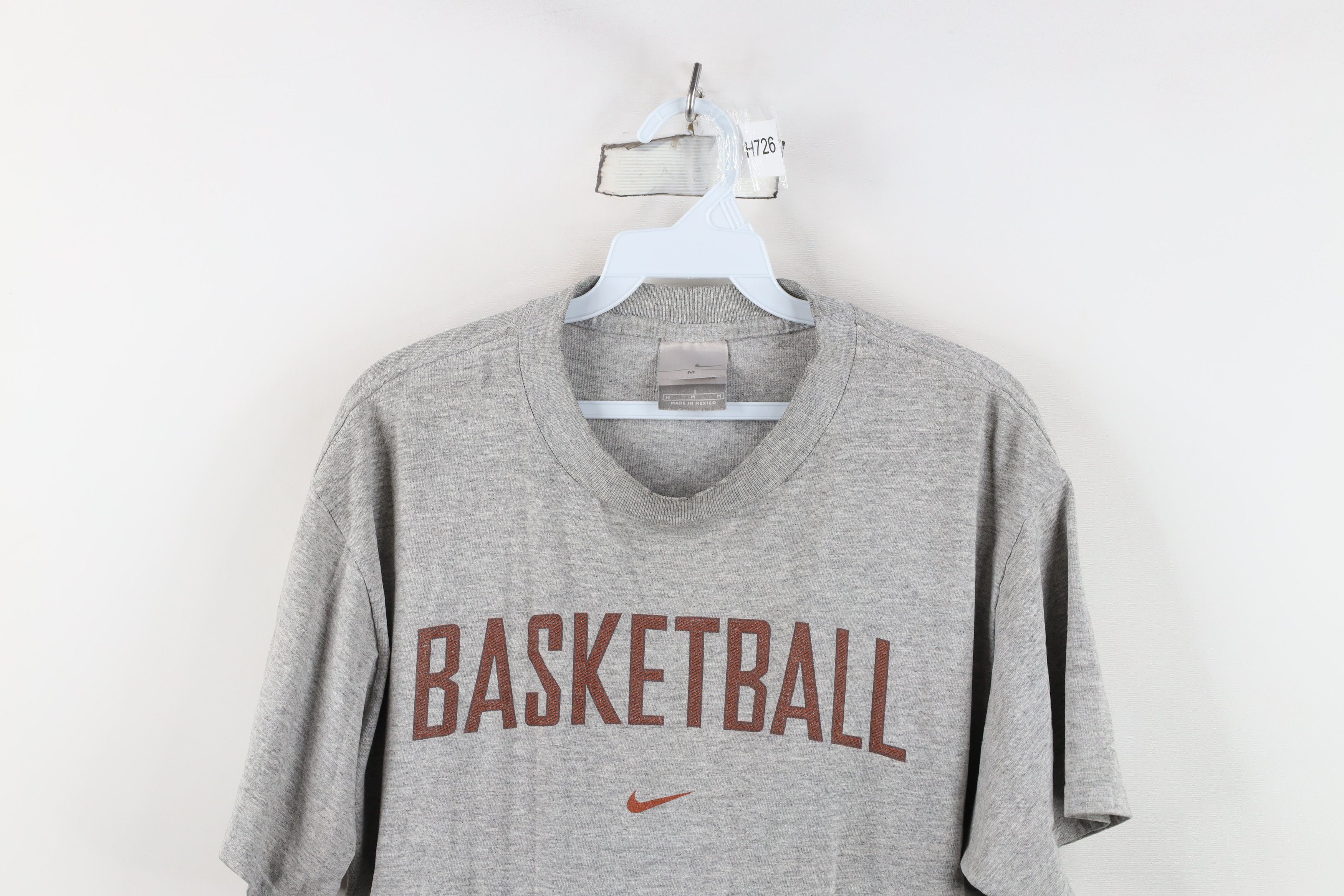 Nike Vintage Y2K Nike Basketball Scott Center Swoosh T-Shirt Gray Size US M / EU 48-50 / 2 - 2 Thumbnail