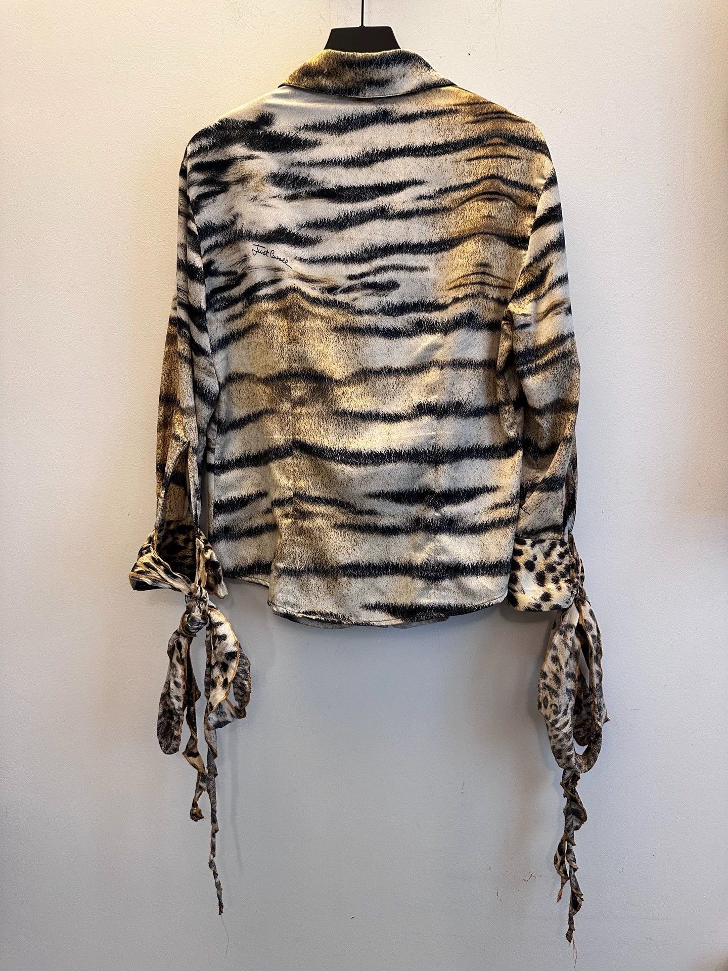 Just Cavalli Just Cavalli Leopard 3/4 Sleeve Sash Shirt Vintage Size L / US 10 / IT 46 - 9 Thumbnail