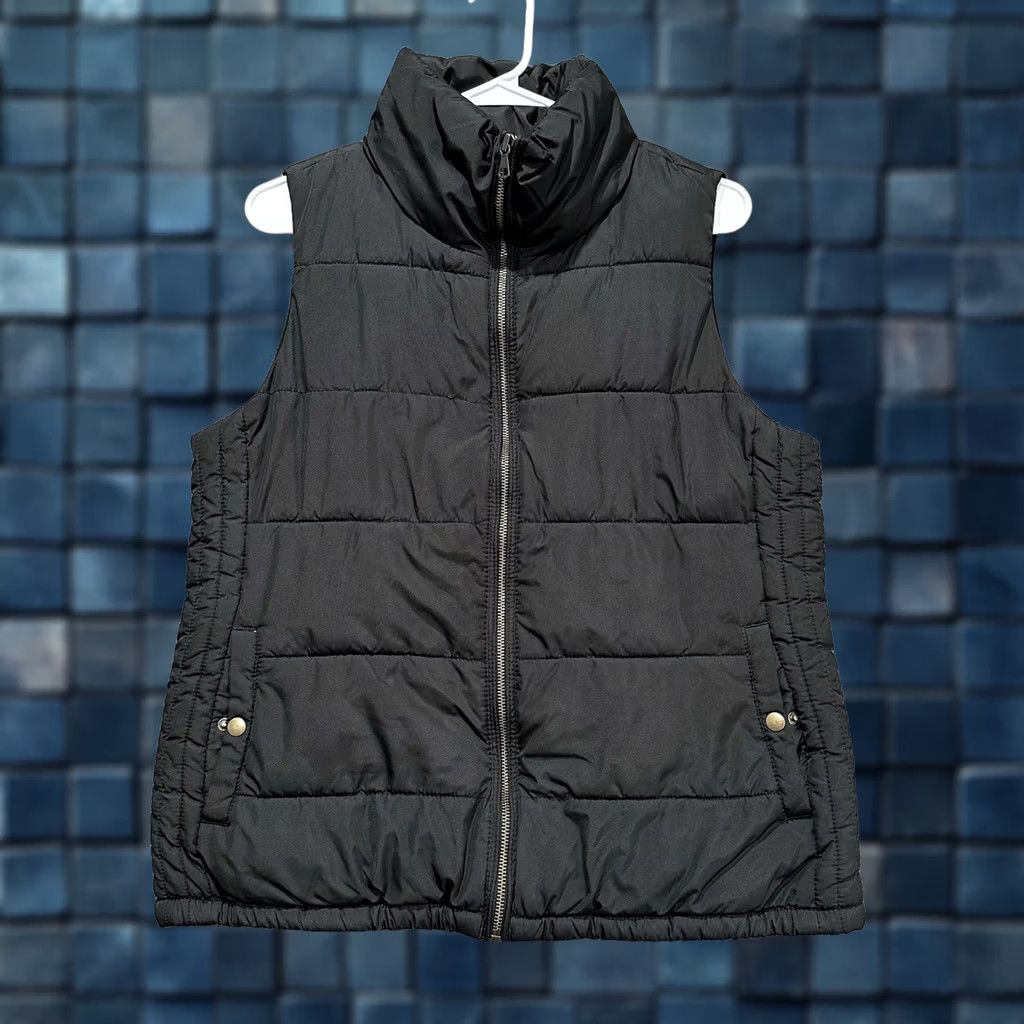 Old Navy Old Navy Vest Women Medium Black Quilted Fleece Lined Full Zip Outdoor Casual Winter Fall Size M / US 6-8 / IT 42-44 - 1 Thumbnail